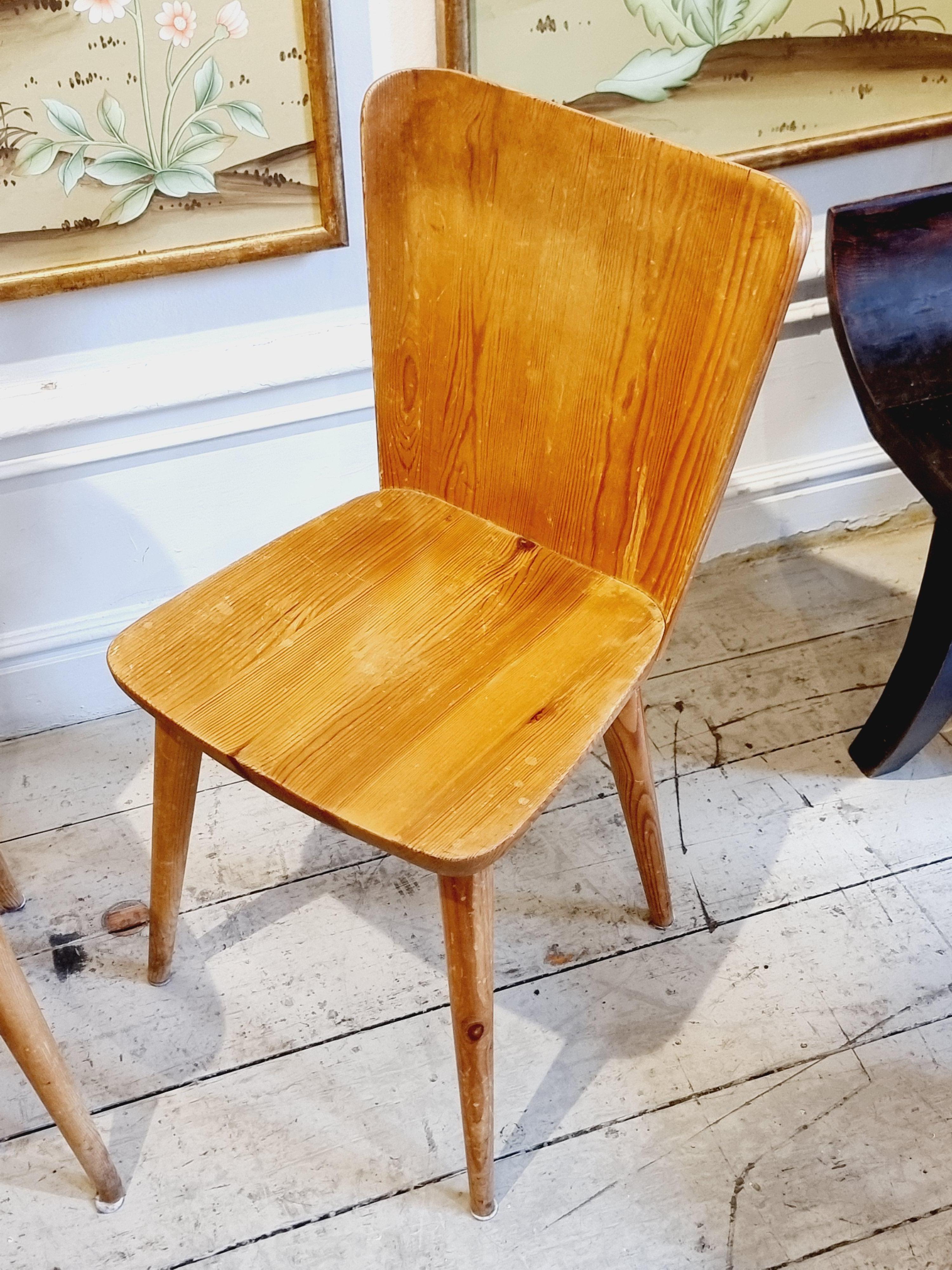 20th Century Sportstugemöbler, chairs in pine, model 510, Svensk Fur, Scandinavian Modern