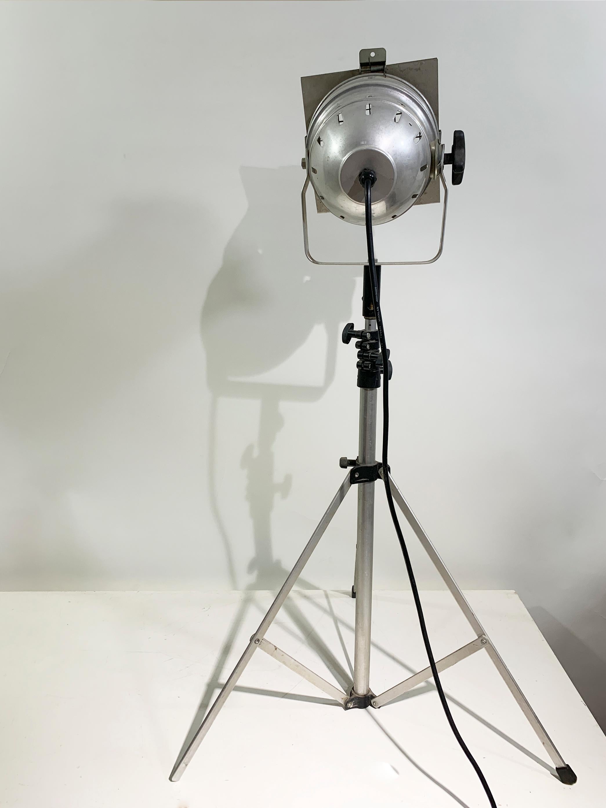 Lampada da terra a luce spot di DTS, anni '80 in vendita 3
