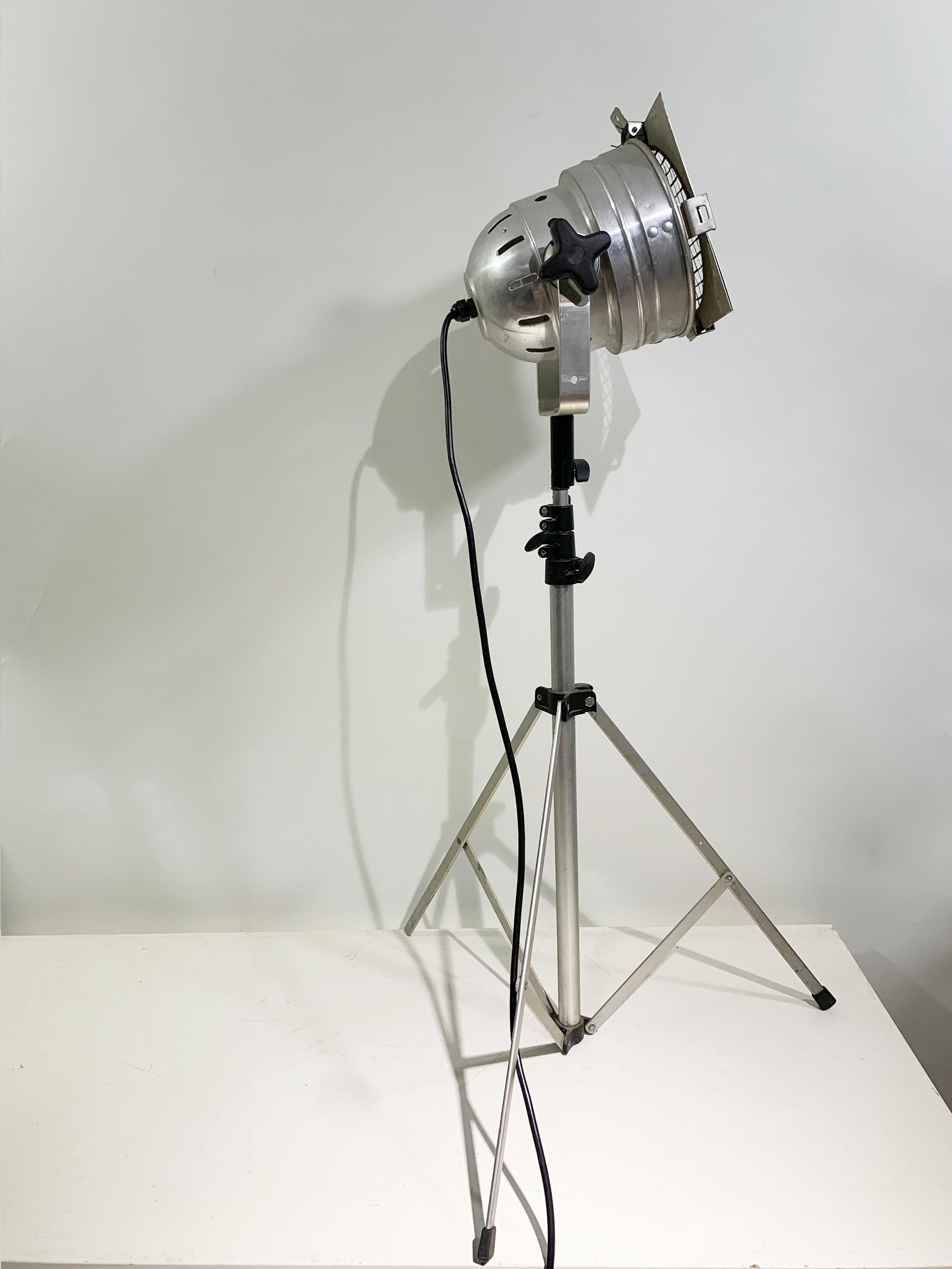 Lampada da terra a luce spot di DTS, anni '80 in vendita 4