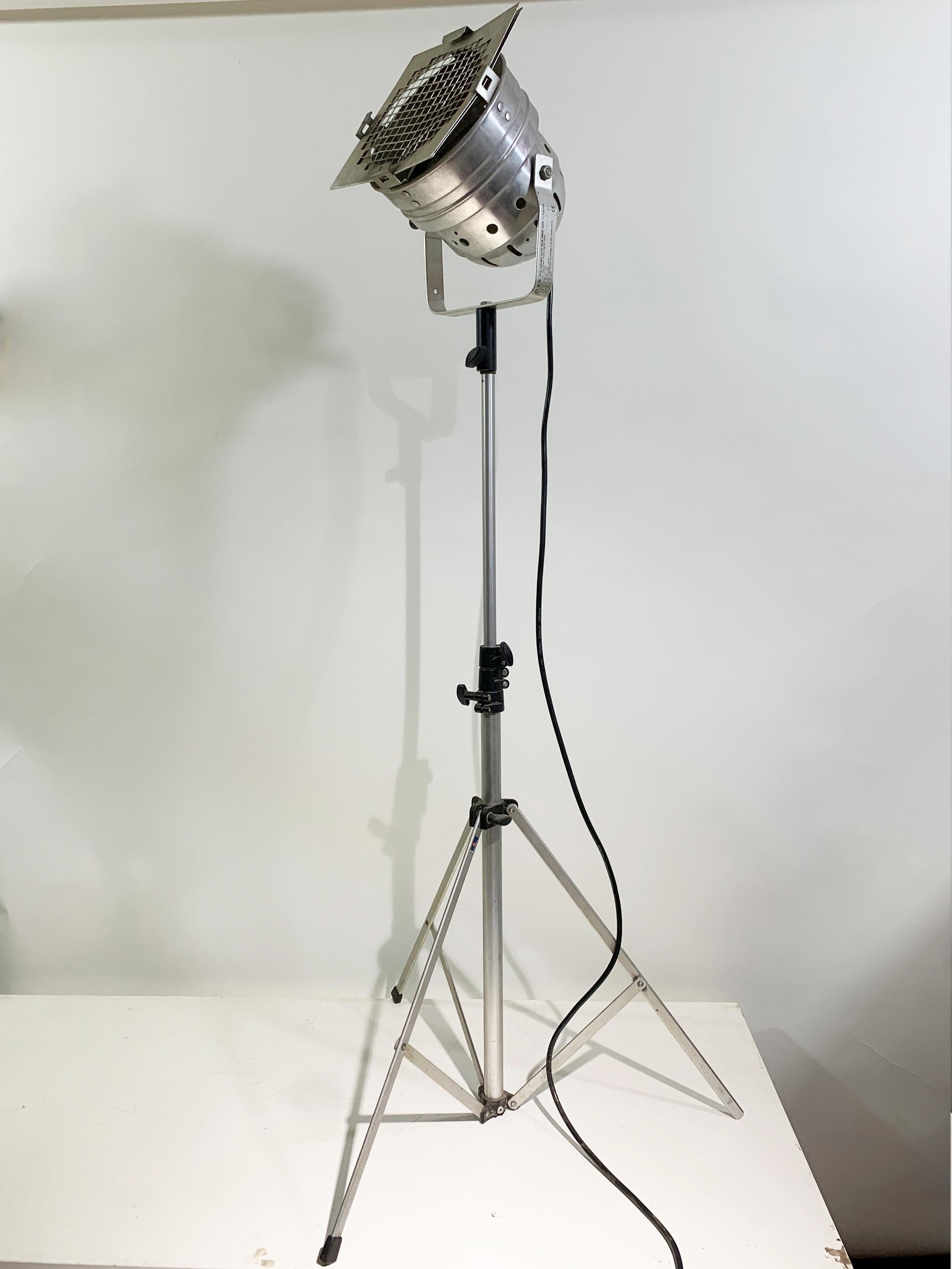 Metallo Lampada da terra a luce spot di DTS, anni '80 in vendita