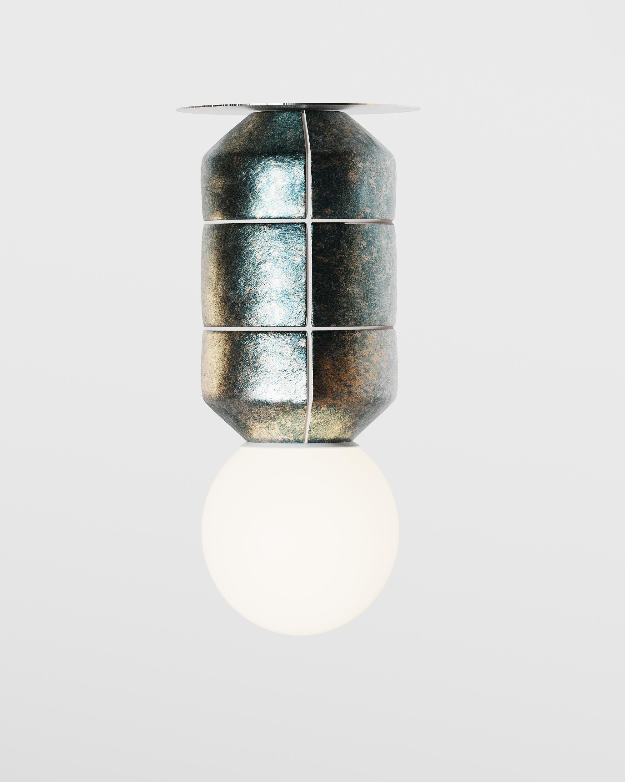 Mittelgroße organische moderne Keramiklampe Mid-Century brutalistische wabi sabi-Beleuchtung (Minimalistisch) im Angebot