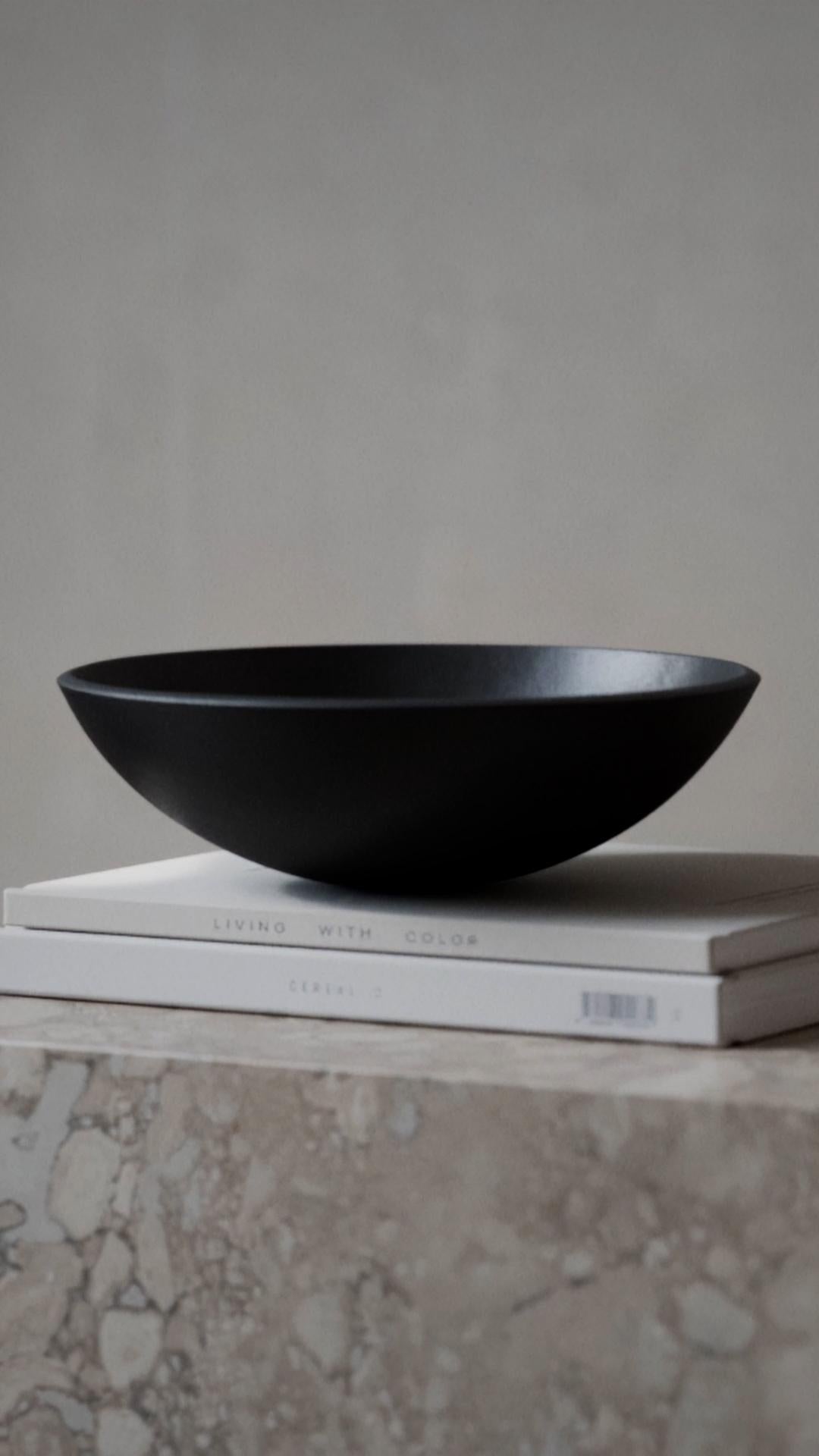 SPOT - Ciotola in cuoio sostenibile modellato in vendita 5