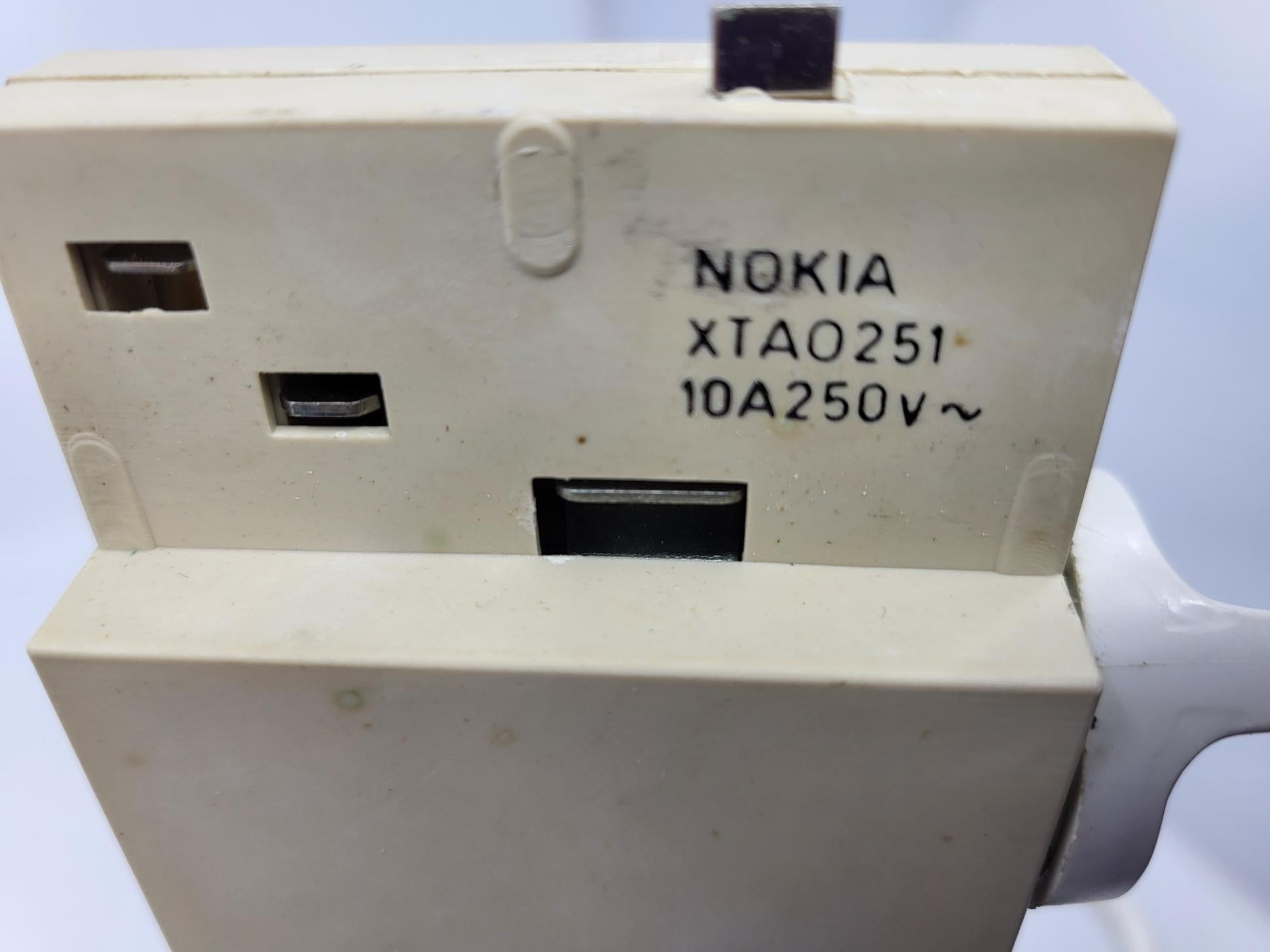 Spot orientable Lita Eyeball par Nokia 1970 For Sale 6