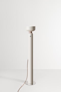Spotlight Volumes, Lampada da terra A "nera