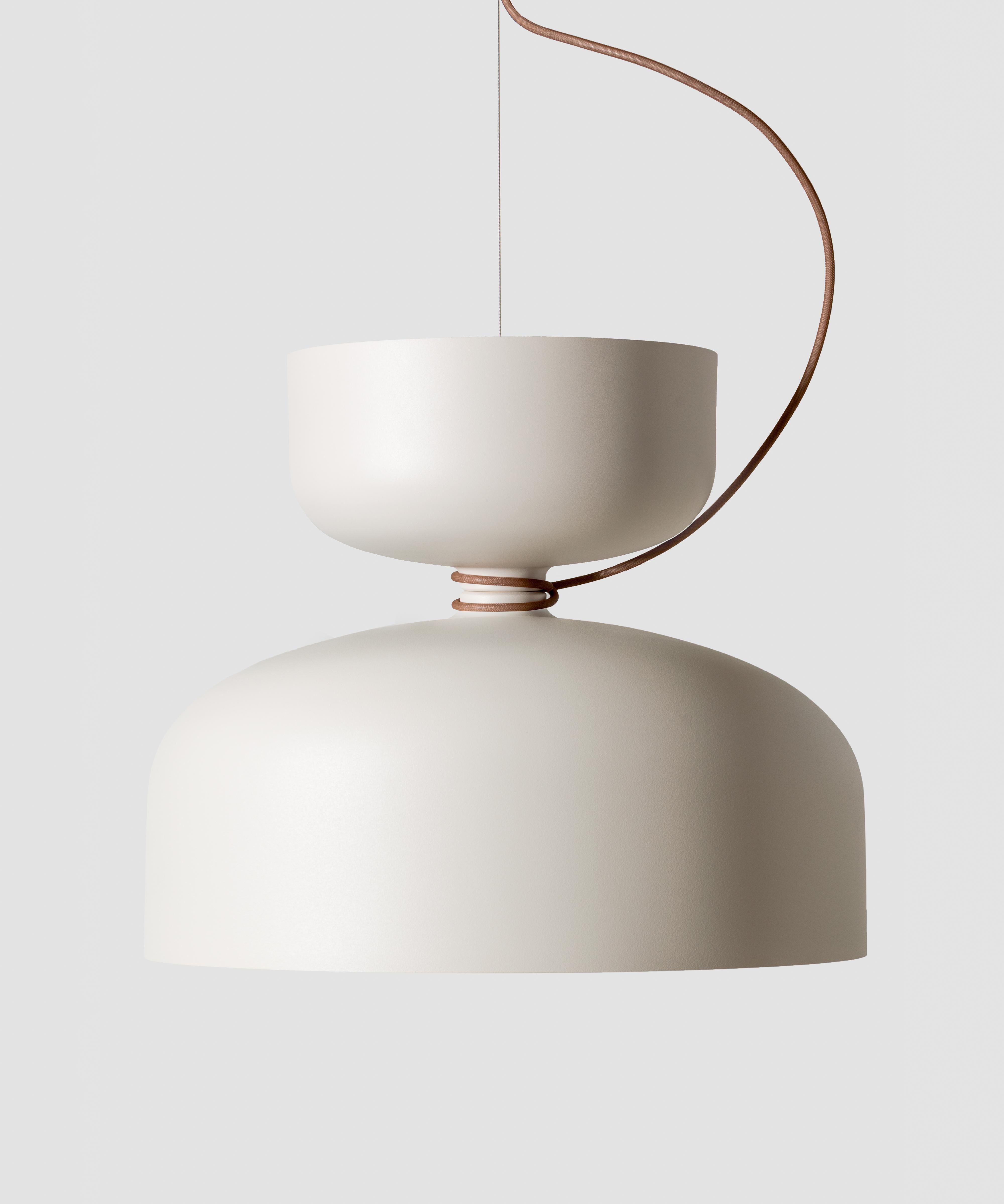 Volumes de lampe à suspension EA (vanilla) en vente 4