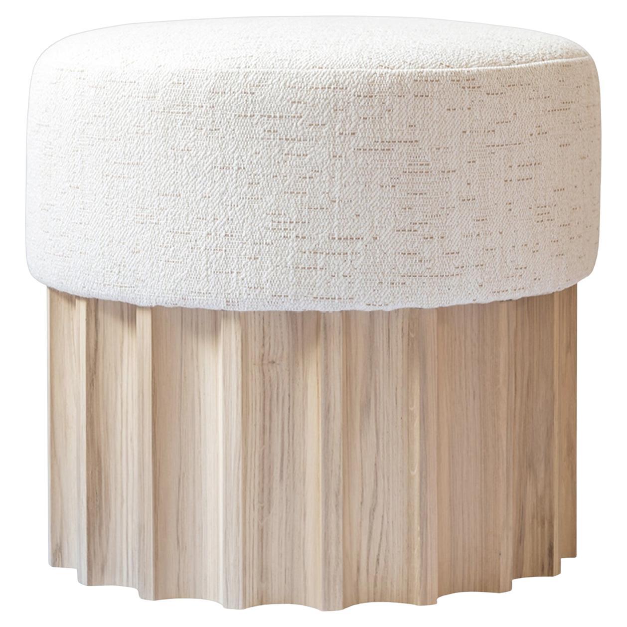 Spotorno Cylindrical White Pouf from the Collezione Riviera For Sale