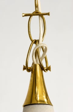 Intarsio di cloche maculata in marmo bianco realizzato a mano in India da Stephanie Odegard