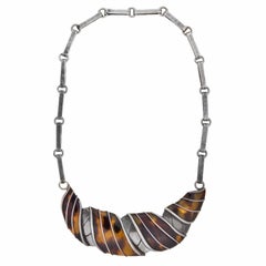 Halskette mit Schildpatt ""Collar Gola"" oder ""Ruff Croissant"" im Vintage-Stil