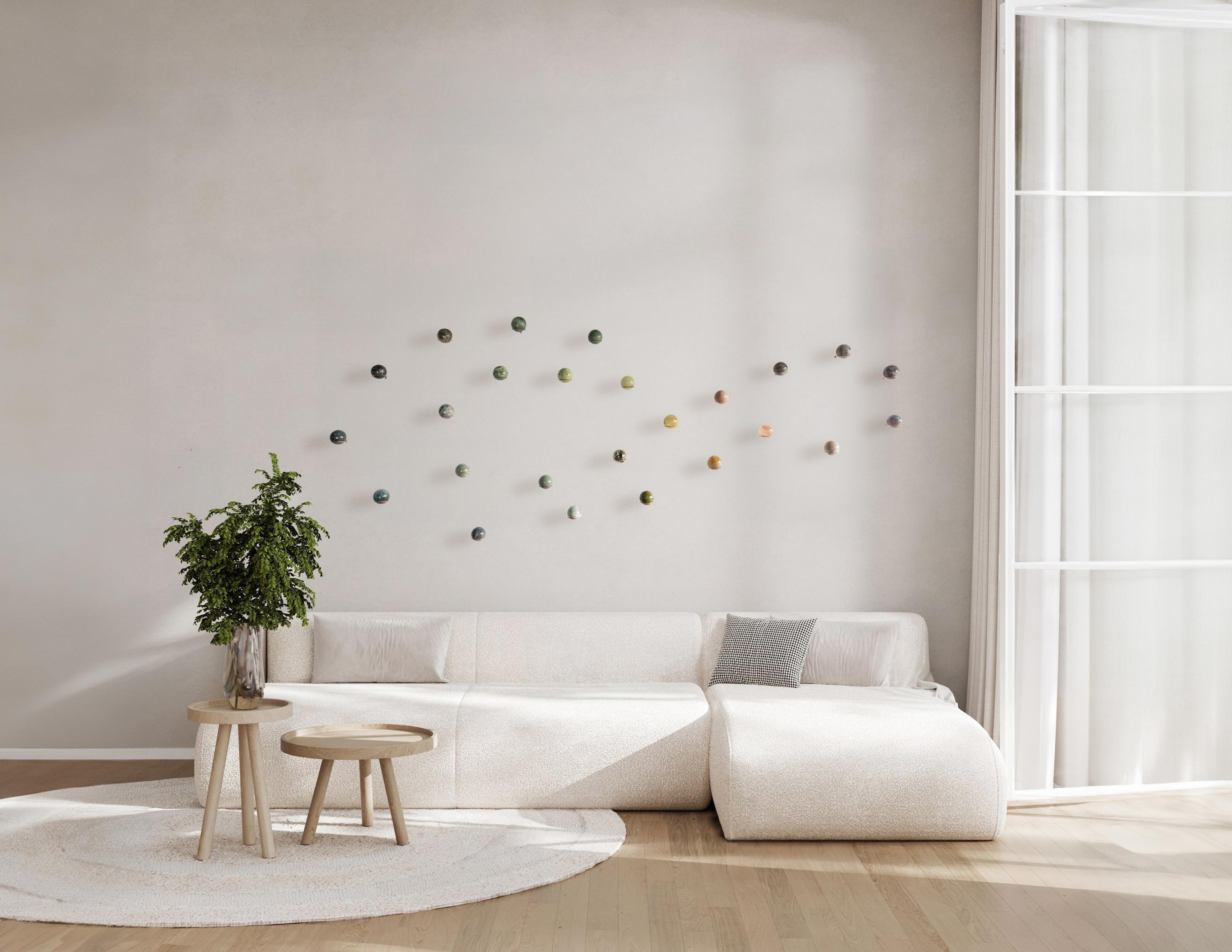Galaxias en expansión XI - Sten Studio - Escultura mural con piedras naturales Minimalista en venta