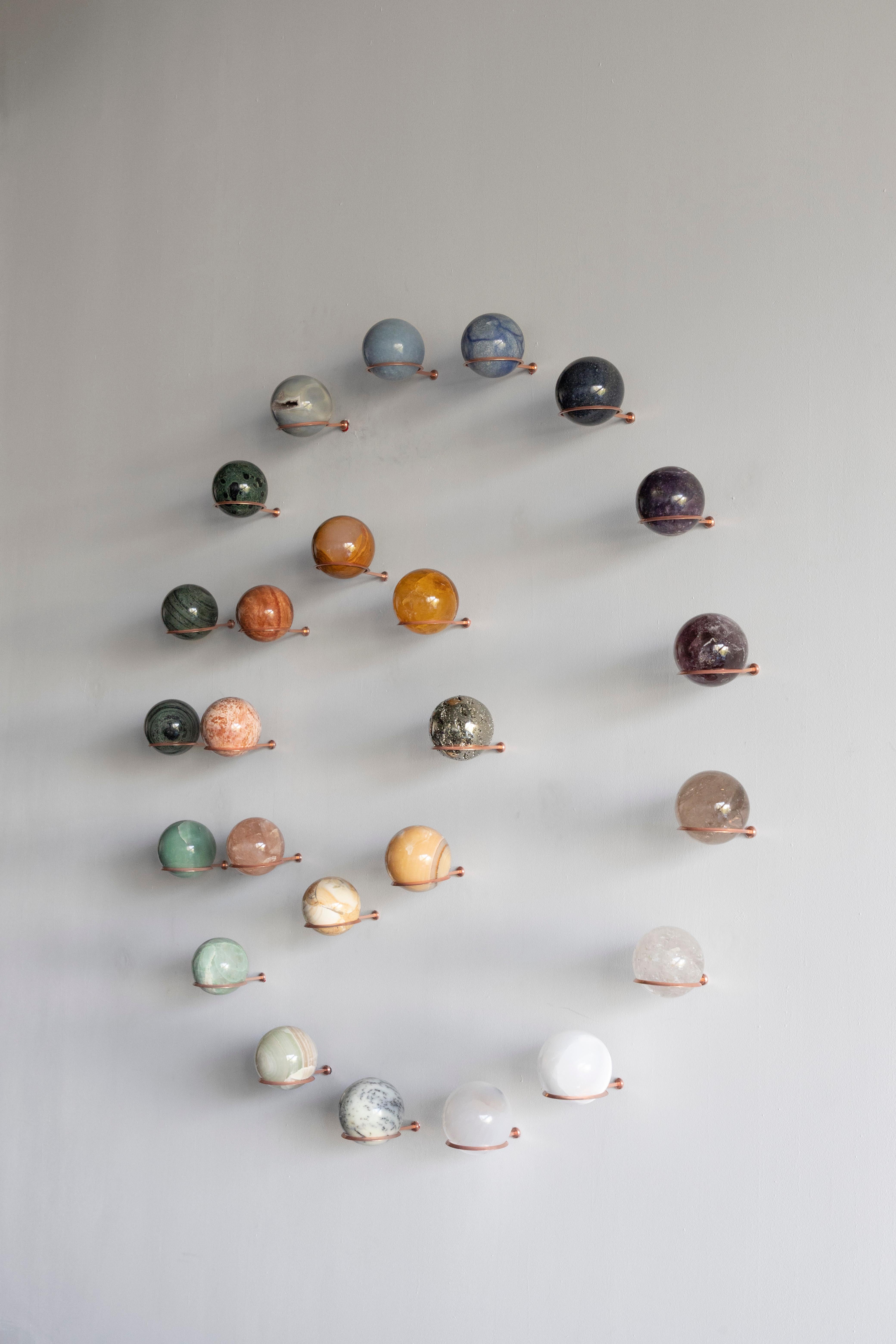 Galaxias en expansión XI - Sten Studio - Escultura mural con piedras naturales en Nuevo estado para la venta en Tampa, FL