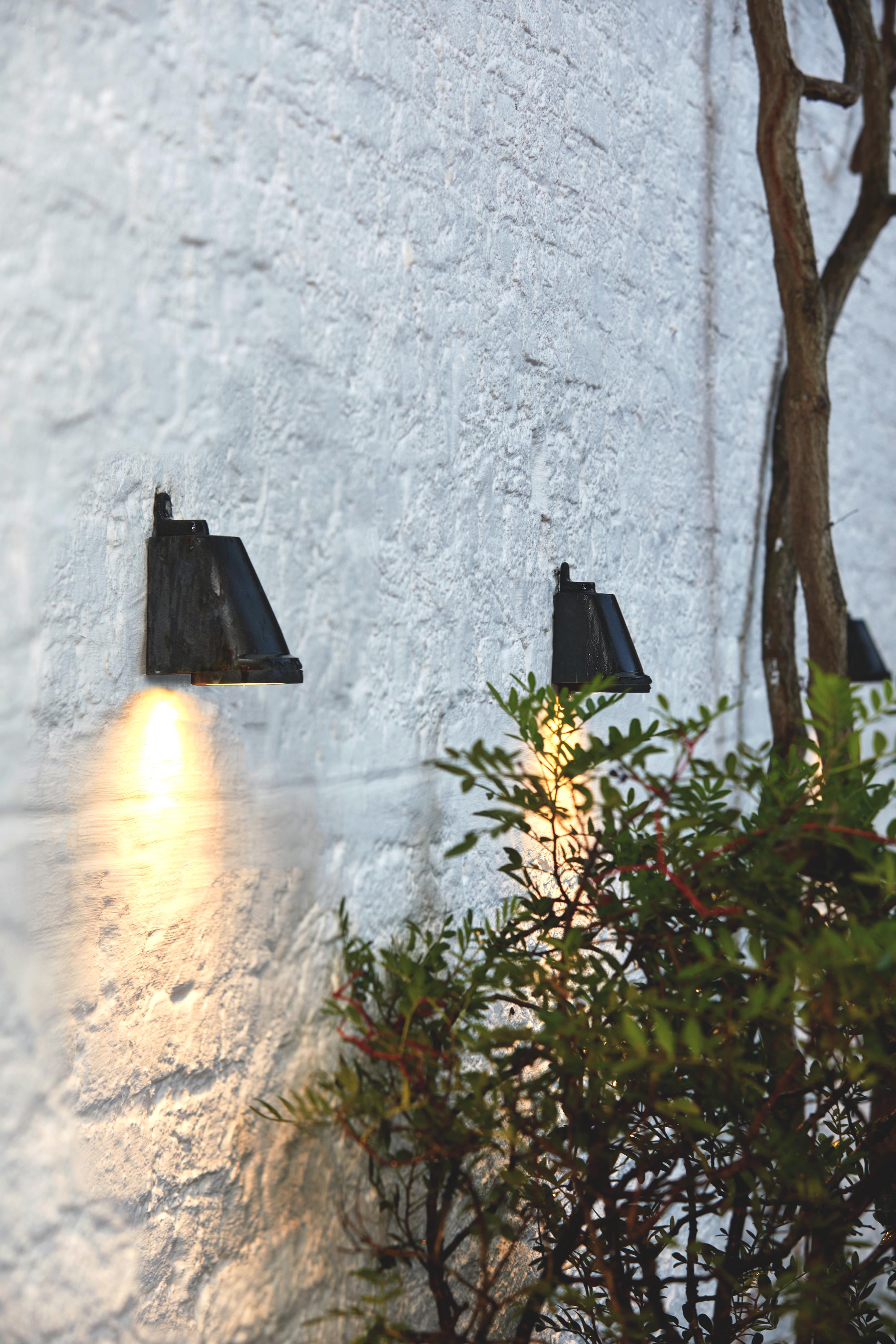 12v outdoor wall sconce