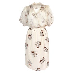 Beige Suits, Outfits and Ensembles