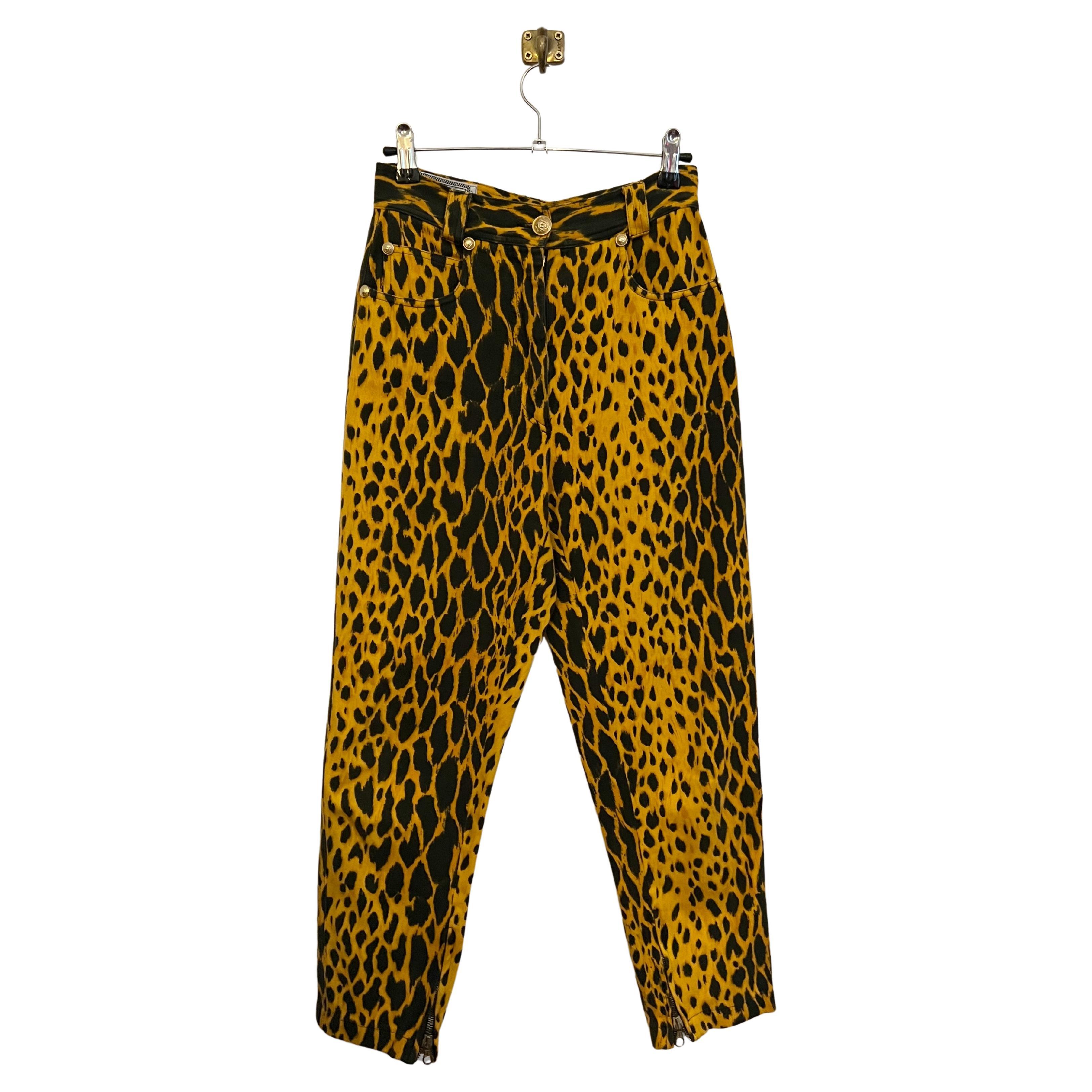 Spring 1992 Gianni Versace Runway Cheetah Leopard High waisted patterned Jeans For Sale