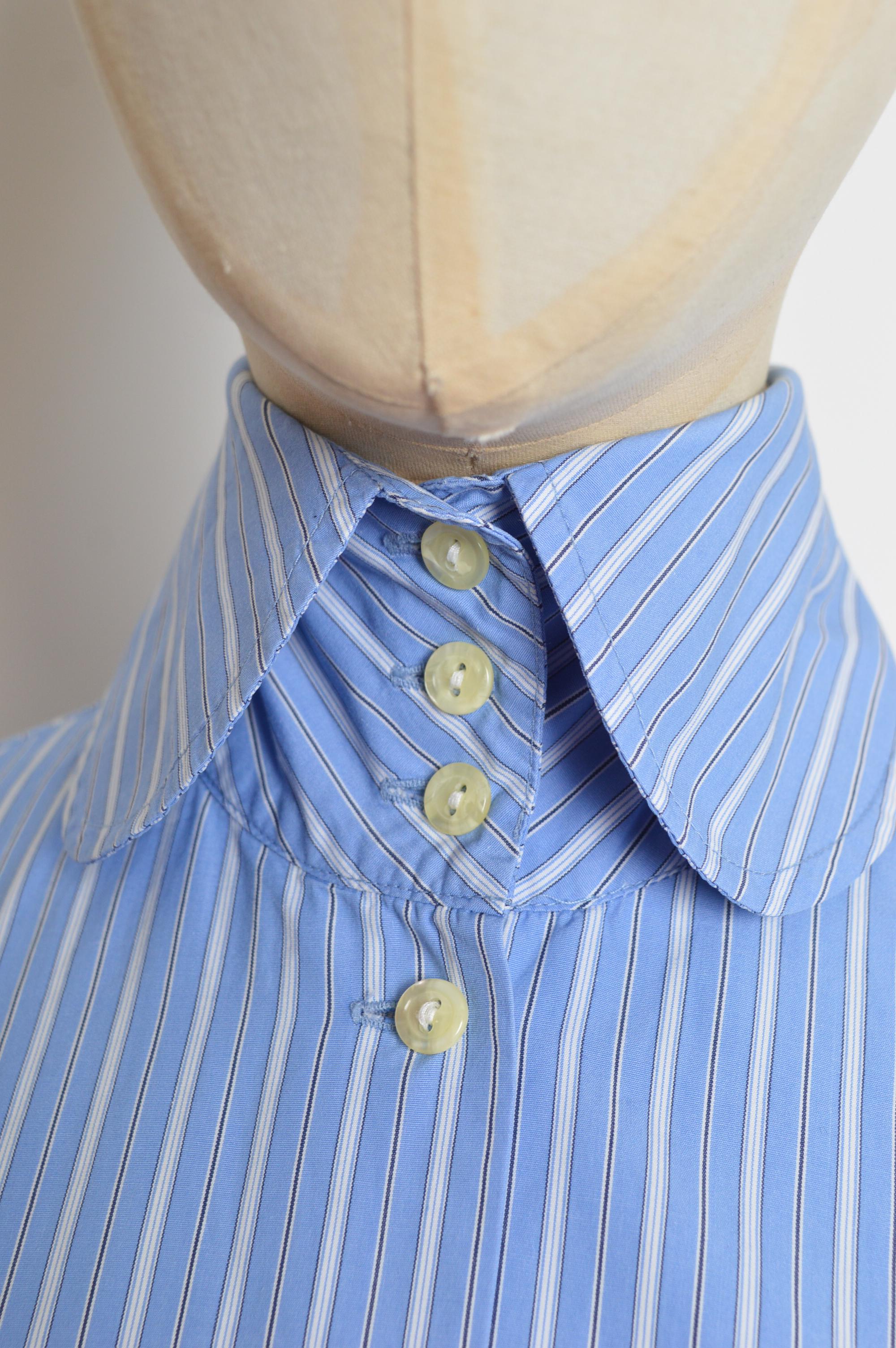 Chemise ajustée à rayures bleues à manches 3/4 Vivienne Westwood, printemps 1994 Pour femmes en vente