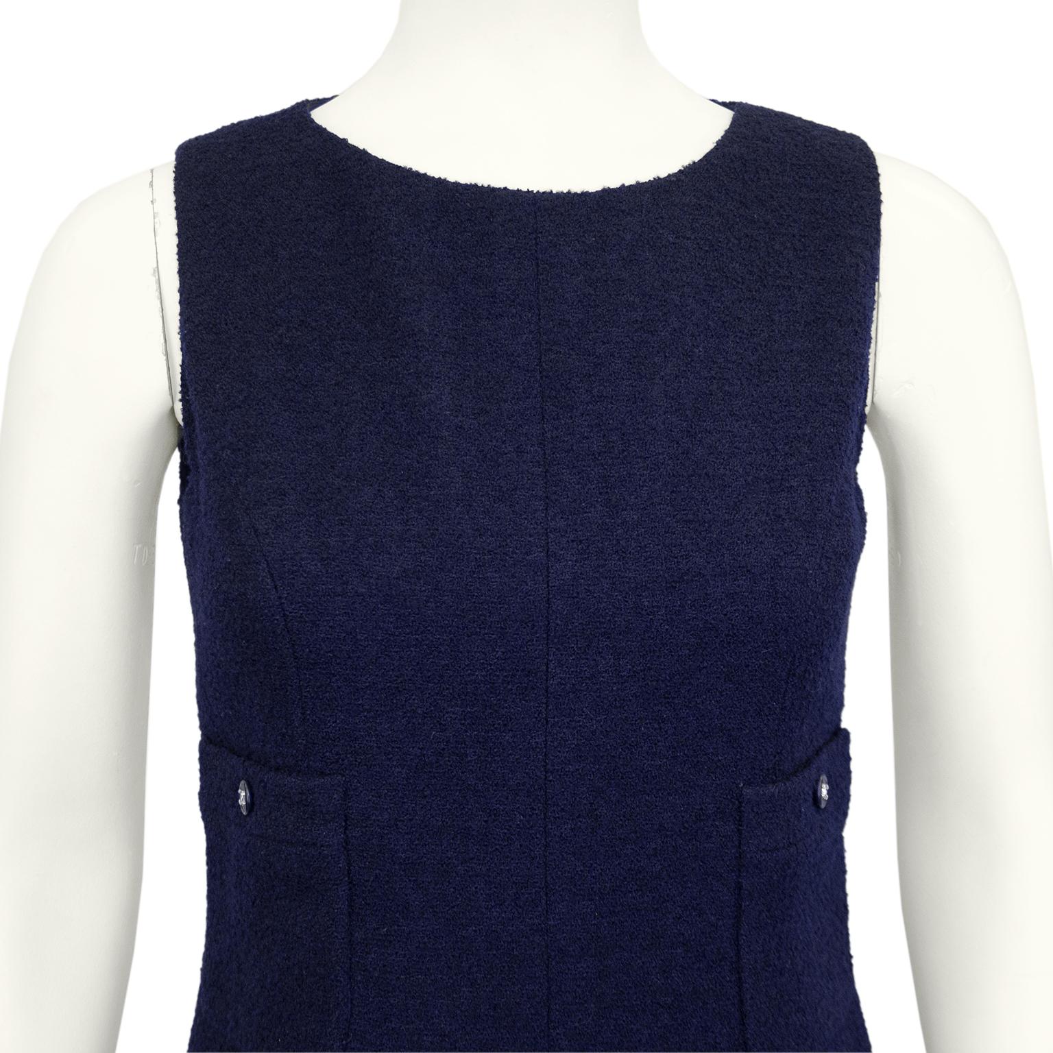 Women's Spring 1996 Chanel Navy Blue Boucle Dress  For Sale