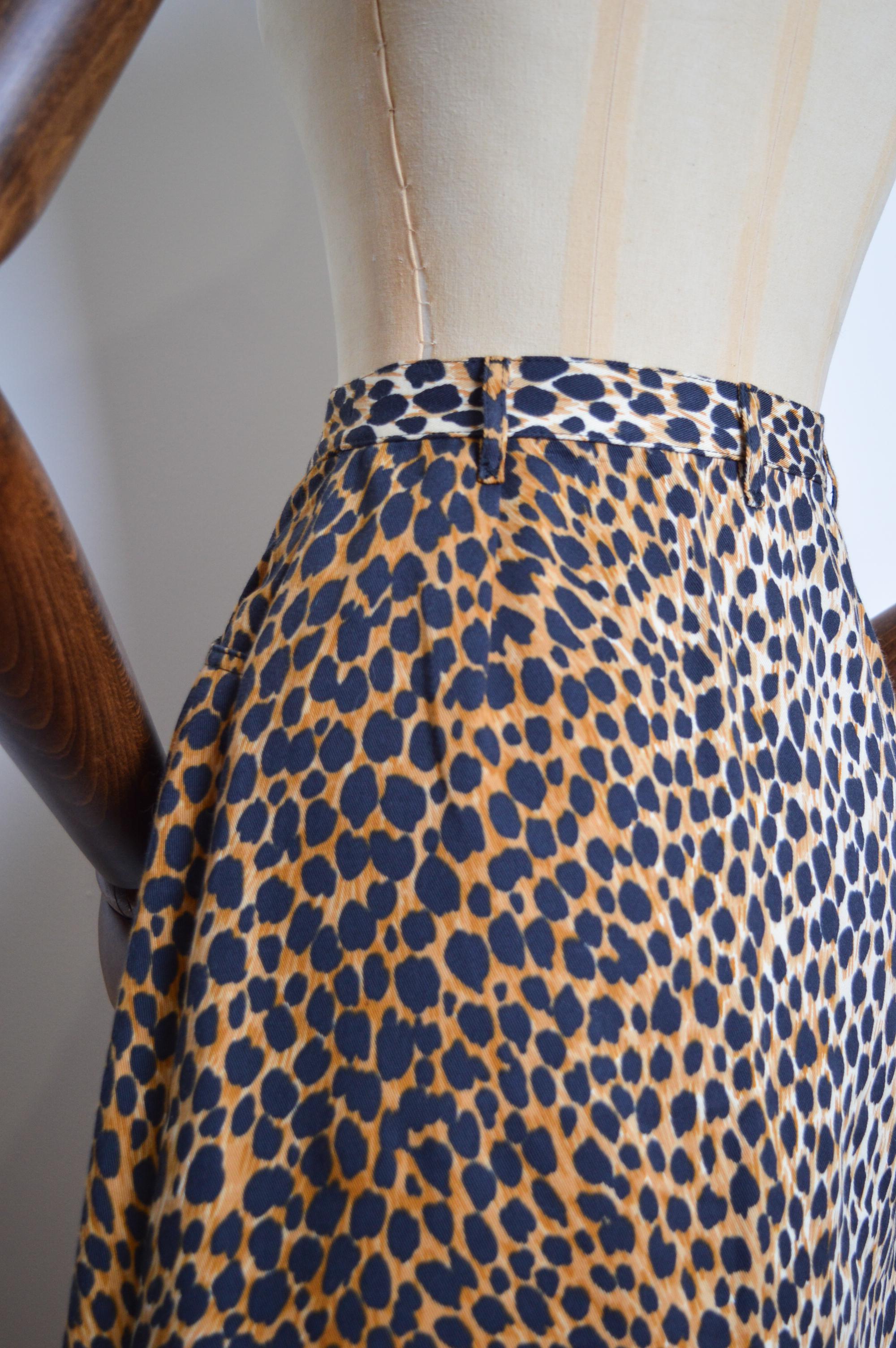 Spring 1996 Dolce & Gabbana High Waisted Cheetah Animal Print Mini Skirt In Good Condition For Sale In Sheffield, GB