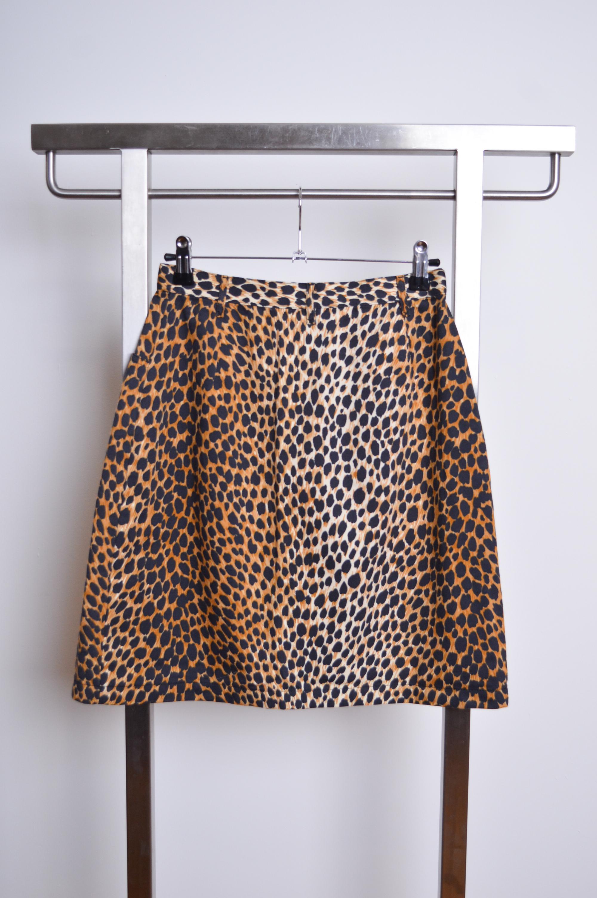 Spring 1996 Dolce & Gabbana High Waisted Cheetah Animal Print Mini Skirt For Sale 2