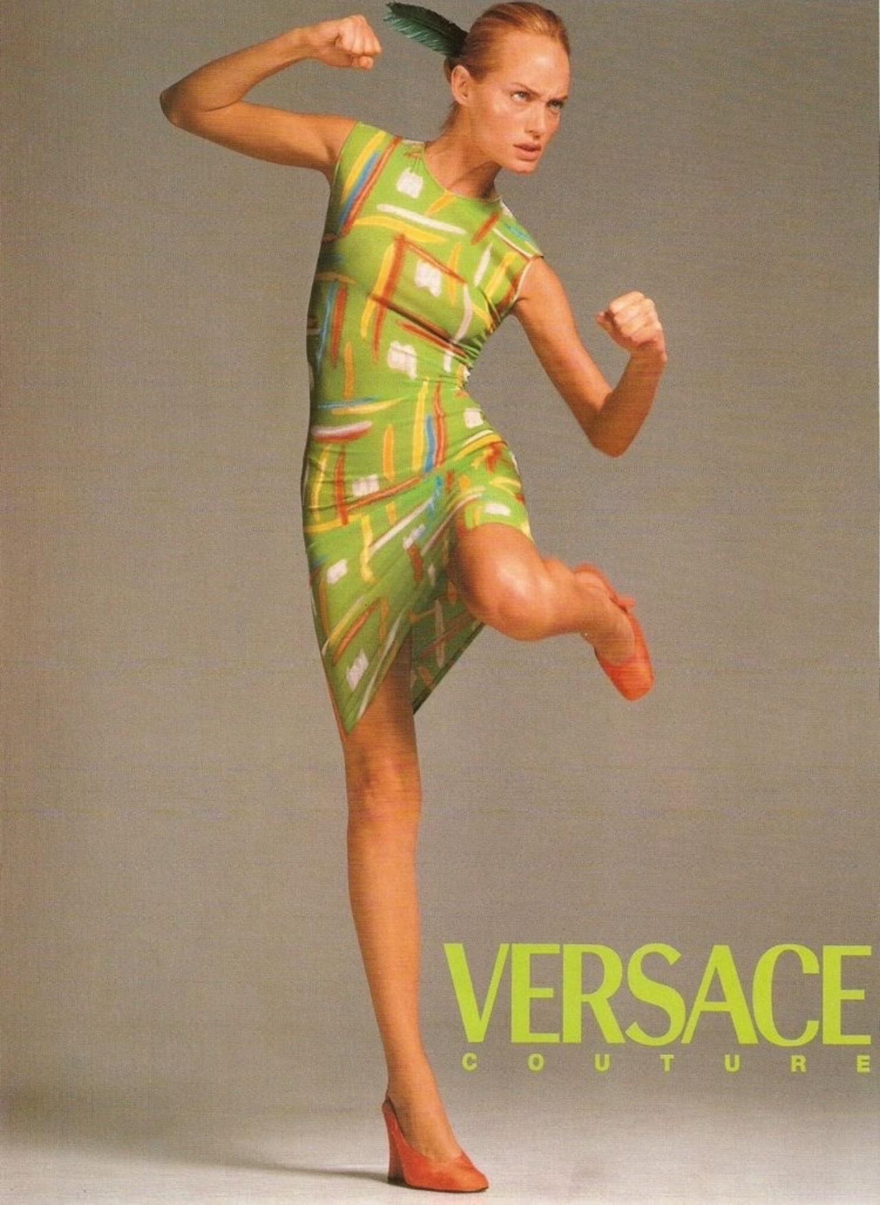 Spring 1996 Gianni Versace Couture Neon Green Highlighter Print Silk Dress In Excellent Condition For Sale In Prague, CZ