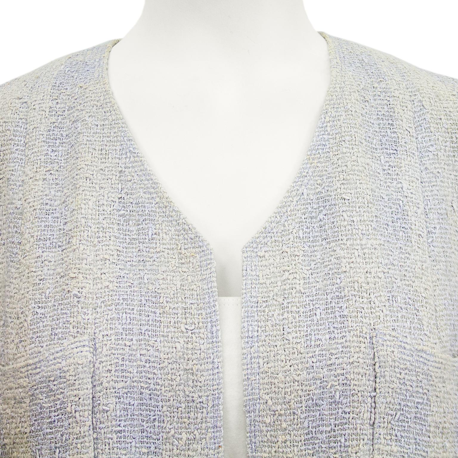 Spring 1999 Chanel Beige and Blue Open Front Tweed Jacket In Good Condition In Toronto, Ontario