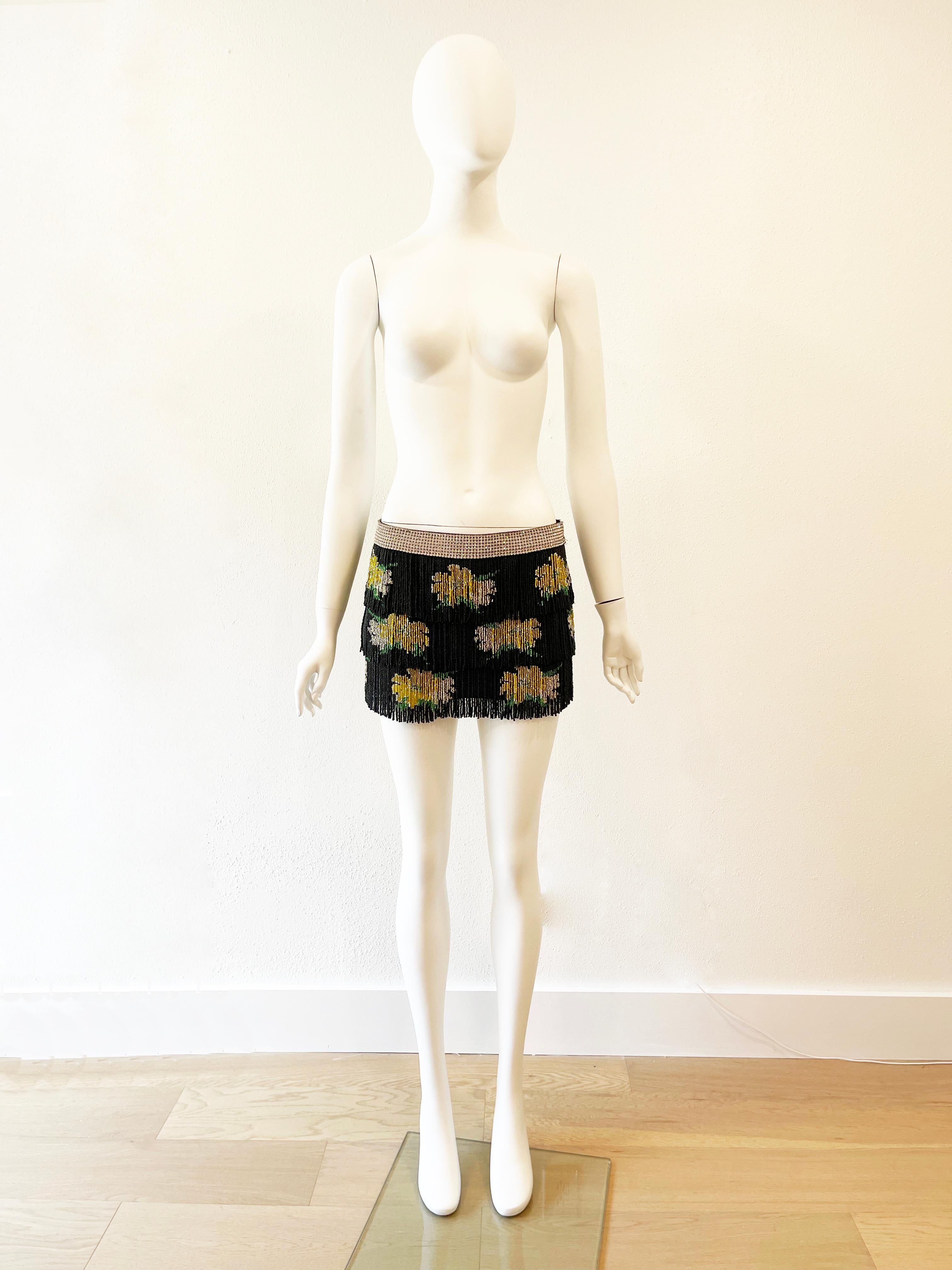 2000 mini skirt