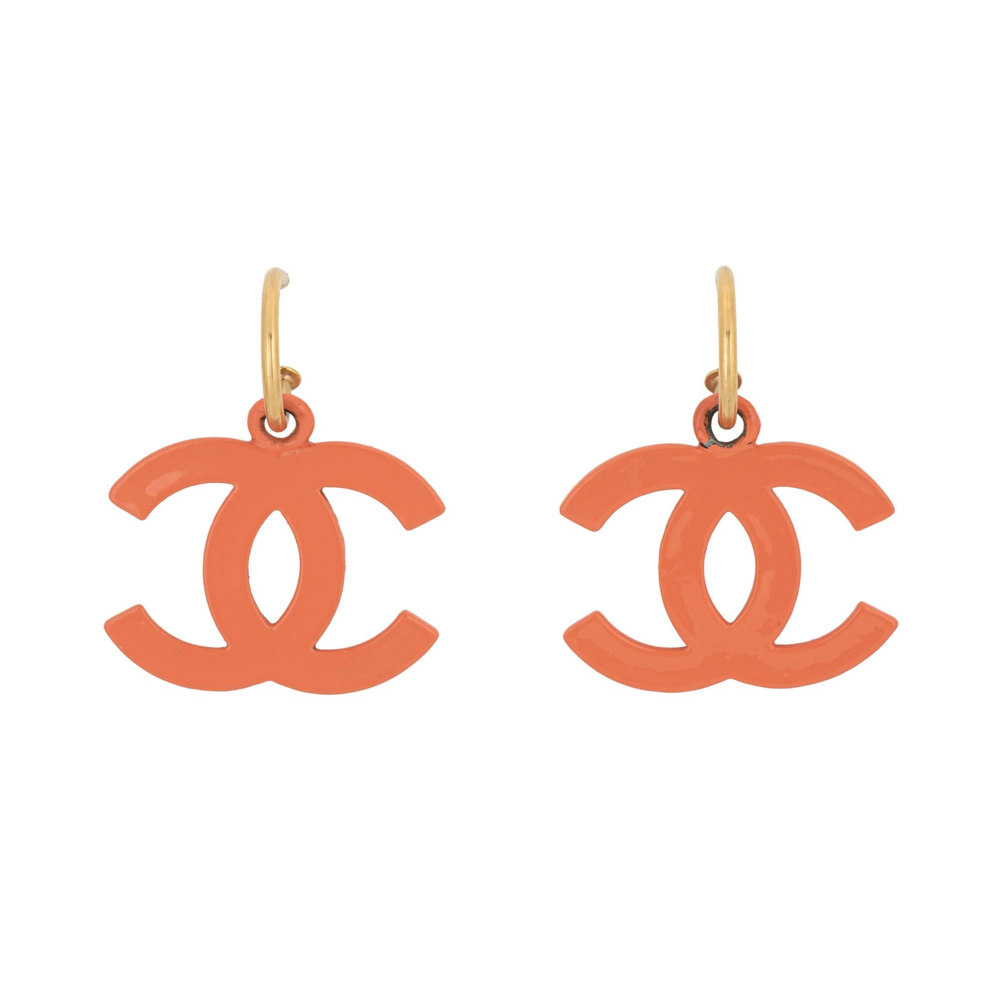 Spring 2003 Chanel CC Logo Earrings Orange Resin Vintage Jewelry  In Good Condition For Sale In Torrance, CA