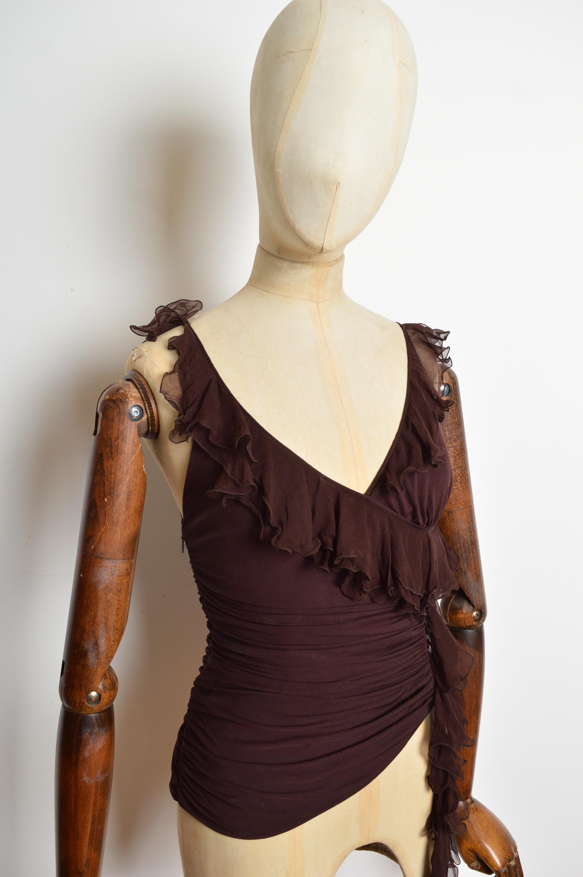 Chemisier à volants en soie marron chocolat Emanuel Ungaro printemps 2003 - Top en vente 4