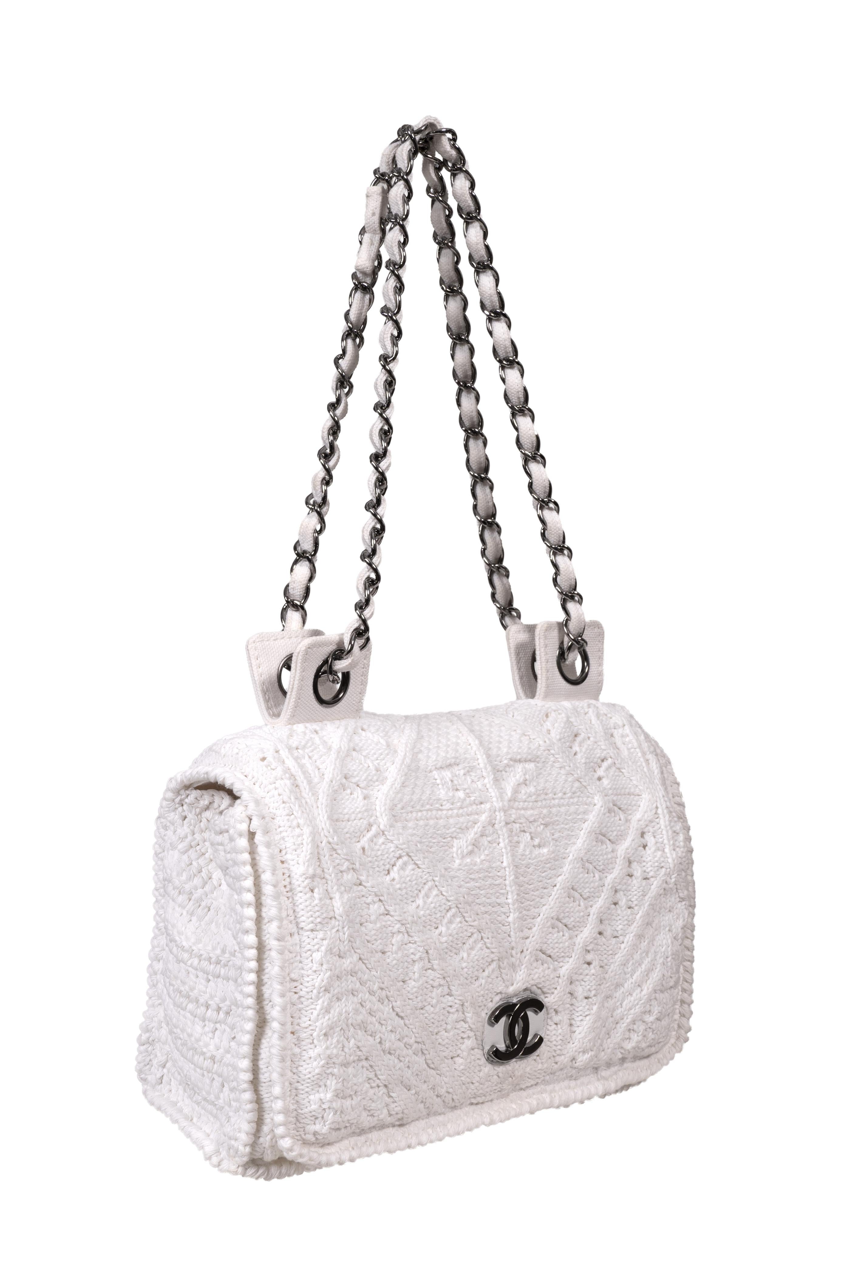 Gray Spring 2004 CHANEL by Karl Lagerfeld Runway White Crochet Knit Shoulder Bag For Sale