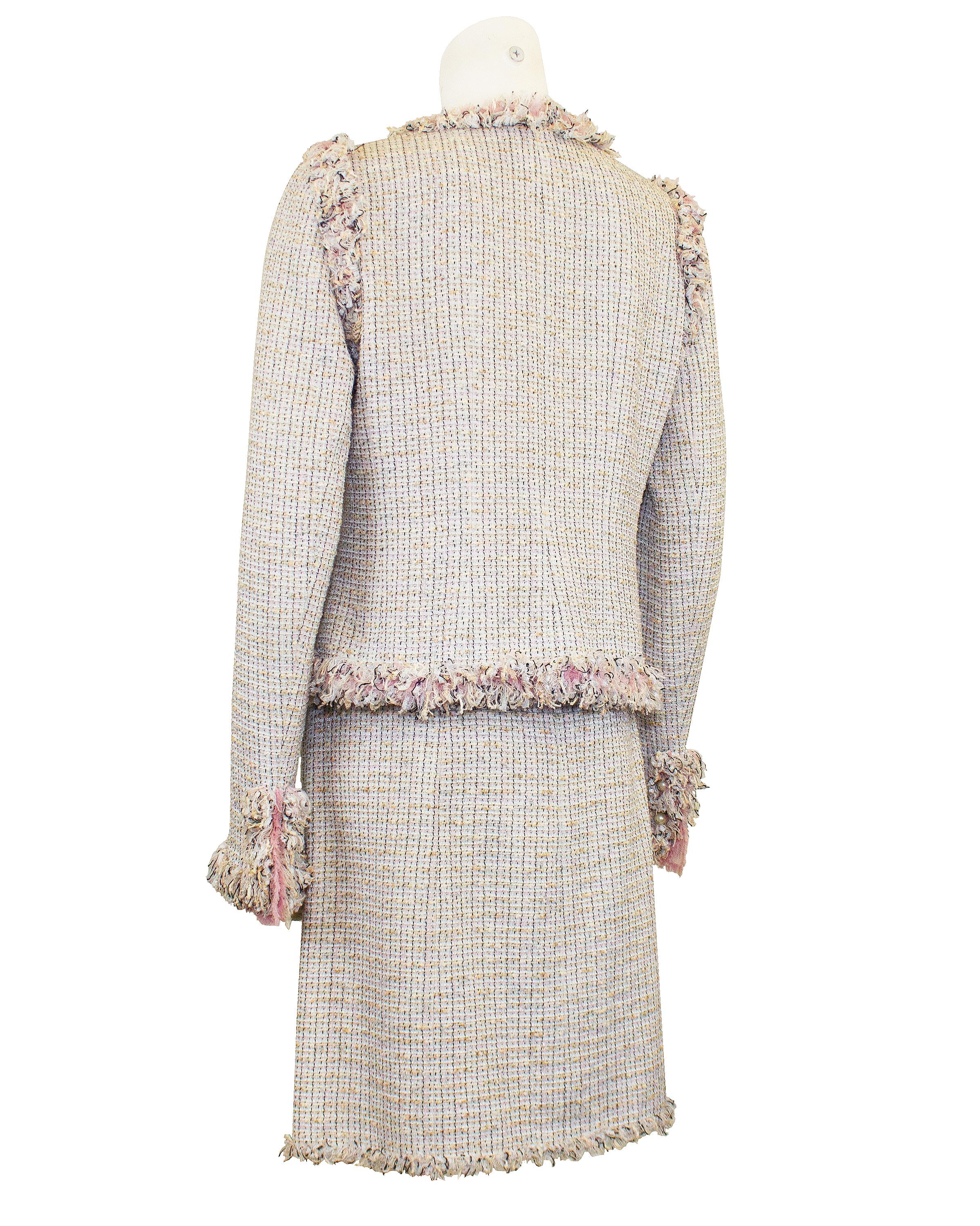 Spring 2004 Chanel Pale Pink Tweed Skirt Suit with Fringe Trim  In Good Condition In Toronto, Ontario