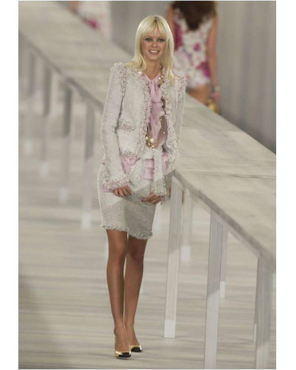 Spring 2004 Chanel Pale Pink Tweed Skirt Suit with Fringe Trim  5