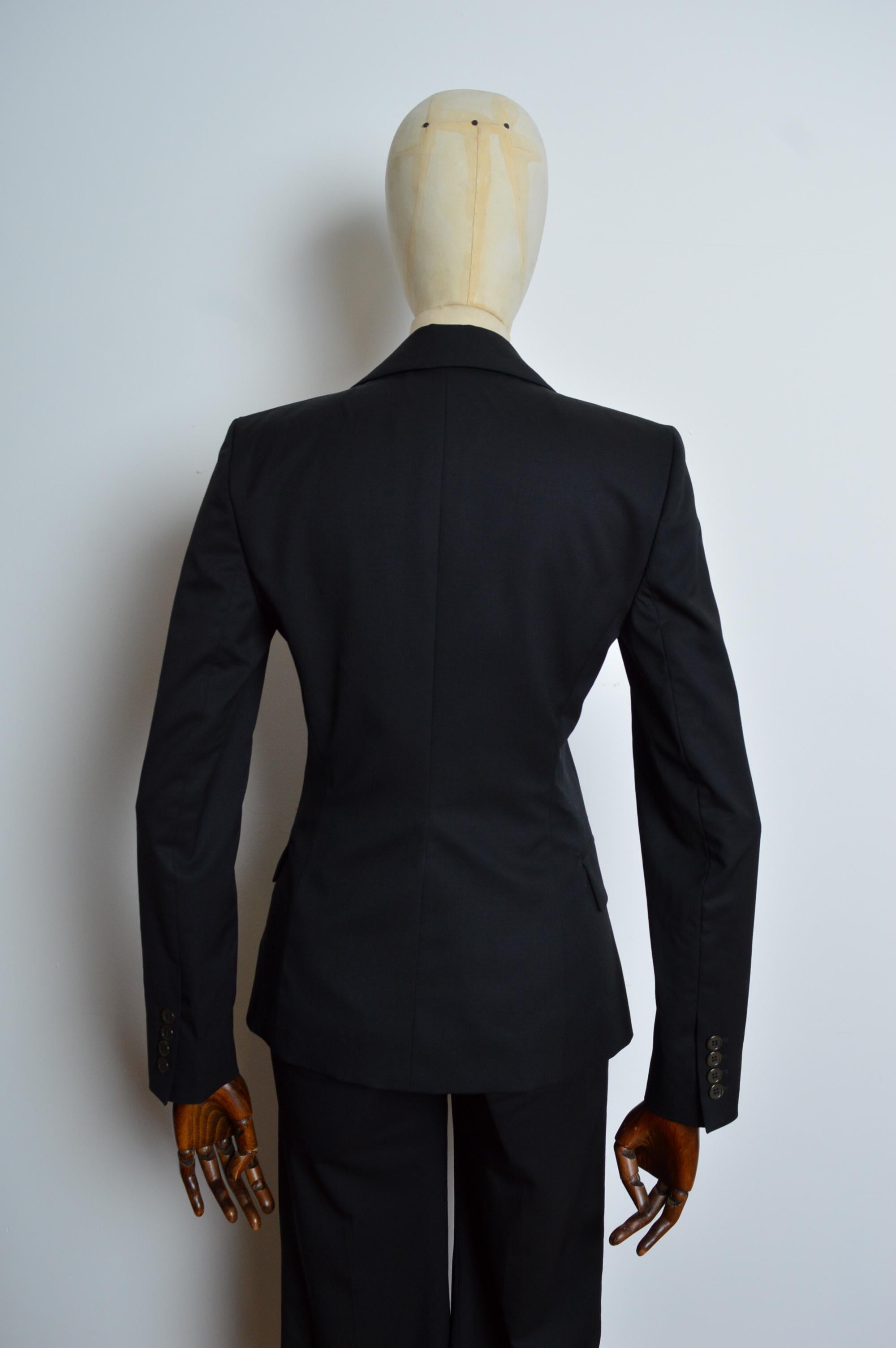 Spring 2004 Yves Saint Laurent by Tom Ford Black 2 piece Suit Blazer & Pants 8