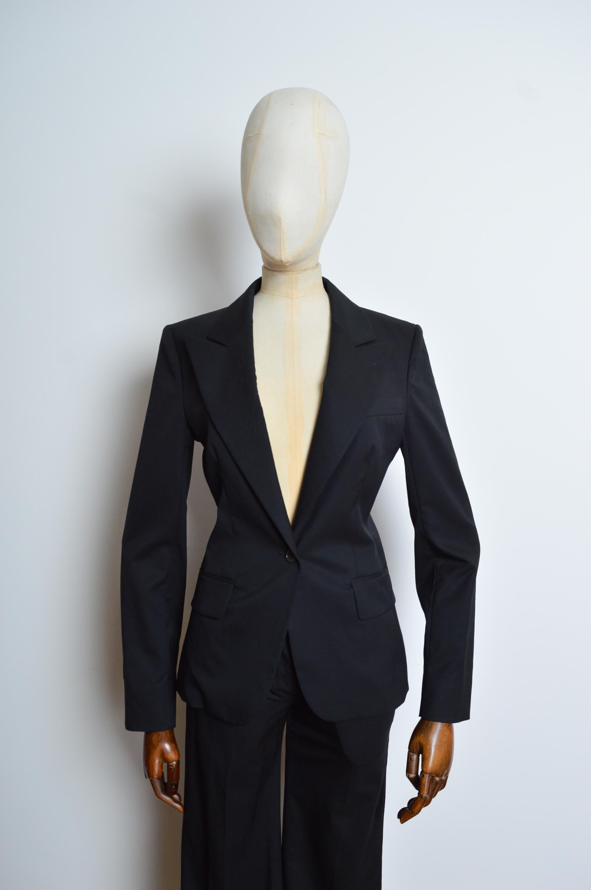 Spring 2004 Yves Saint Laurent by Tom Ford Black 2 piece Suit Blazer & Pants In Fair Condition In Sheffield, GB