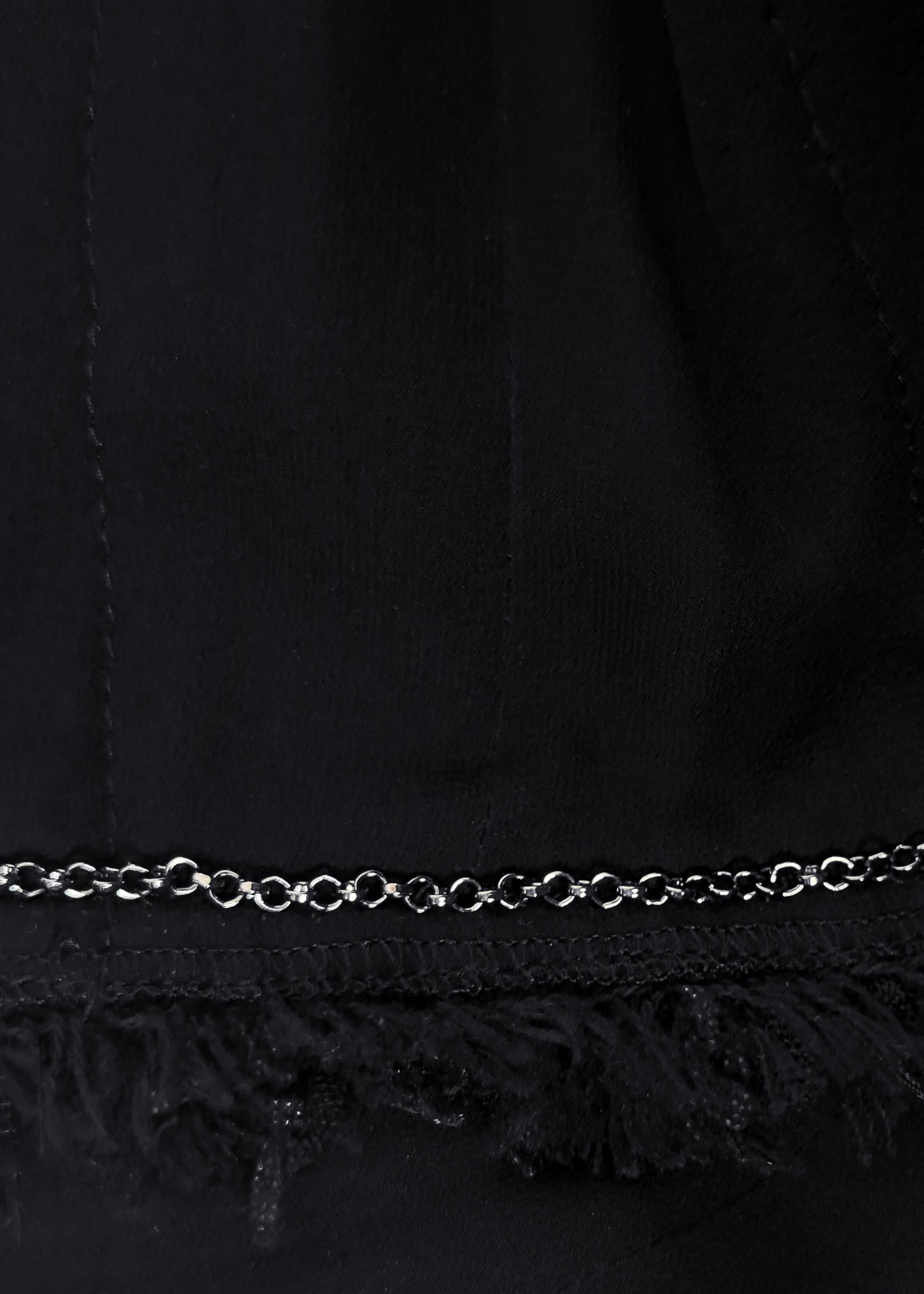 Chanel Primavera 2005 Chaqueta negra de tweed y lentejuelas en venta 2