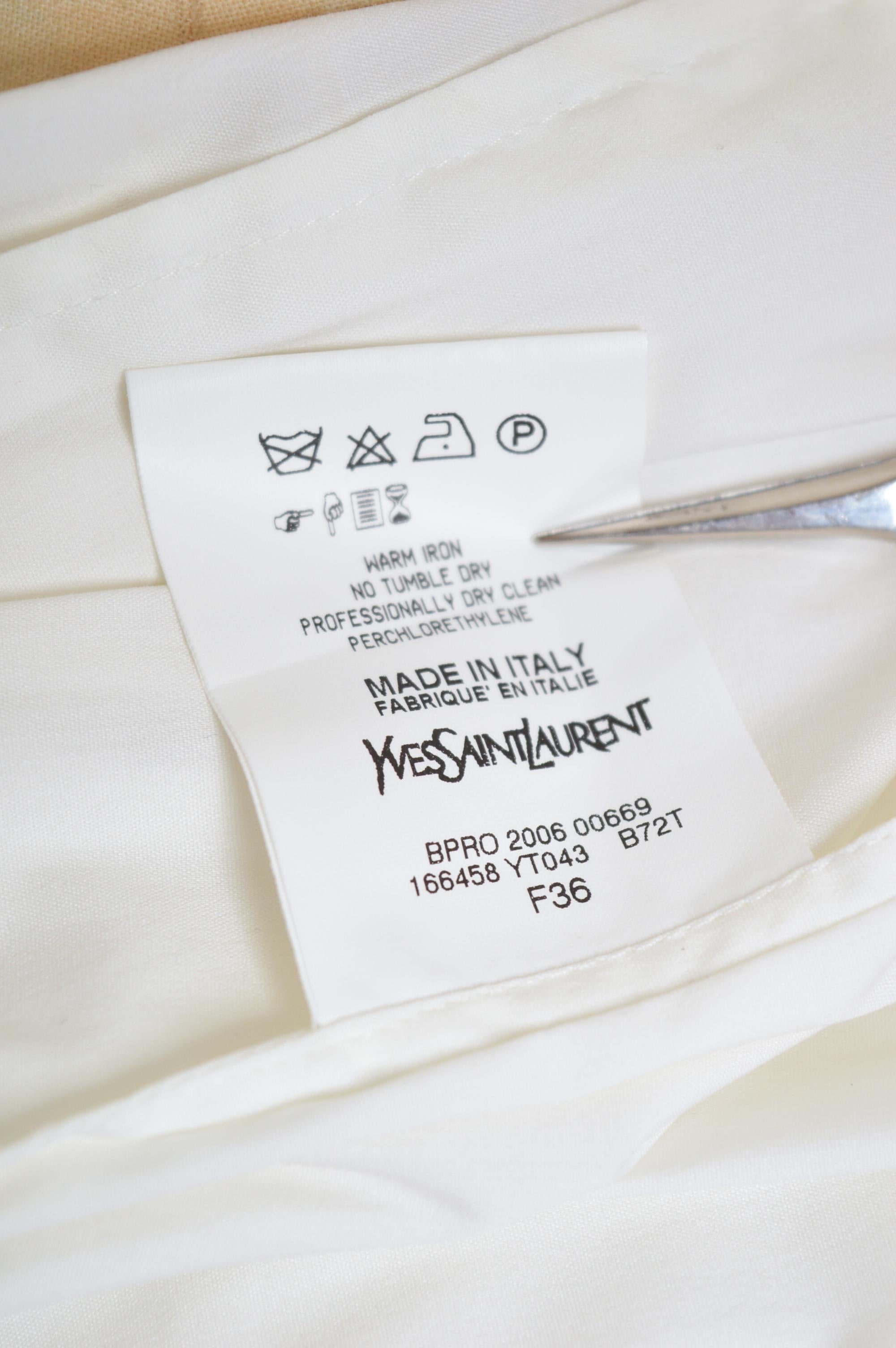 Primavera 2006 Yves Saint Laurent by Stefano Pilati Camisa de vestir blanca con pajarita en venta 14