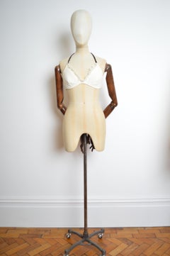 Spring 2008 CHANEL by Karl Lagerfeld Ivory White & Black Tweed Bra let Crop Top