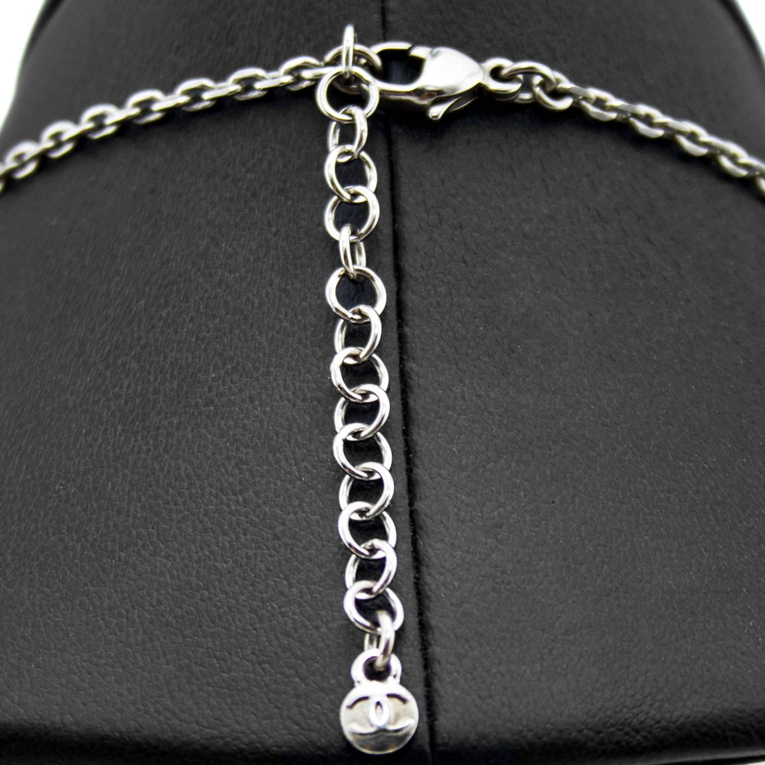 chanel star necklace