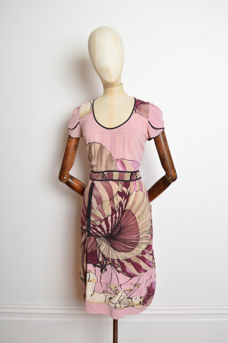 green emerald velvet dress Prada Fairy Runway Black Printed Silk Dress Runway Spring 2008