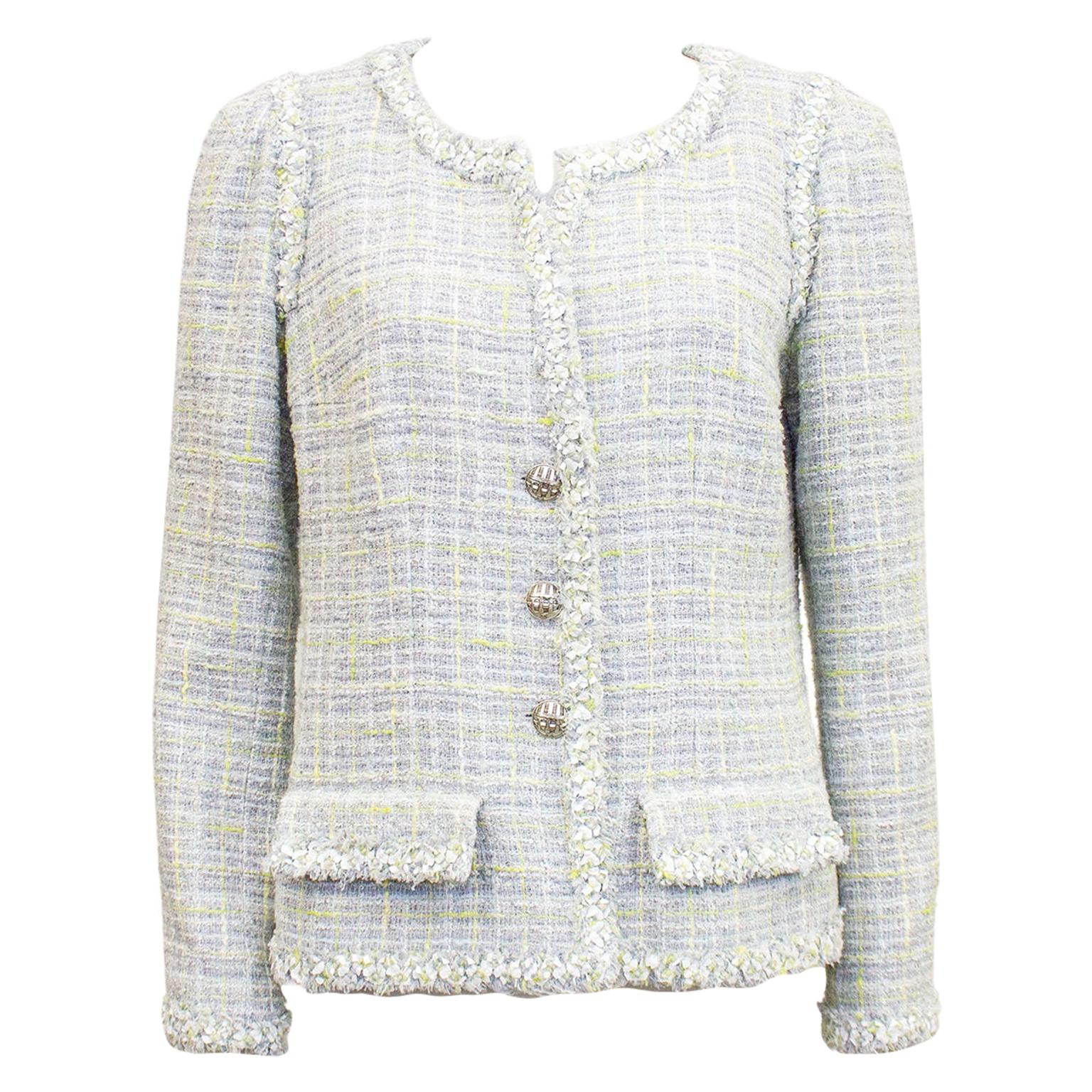 Spring 2009 Chanel Grey Bouclé Tweed Jacket 