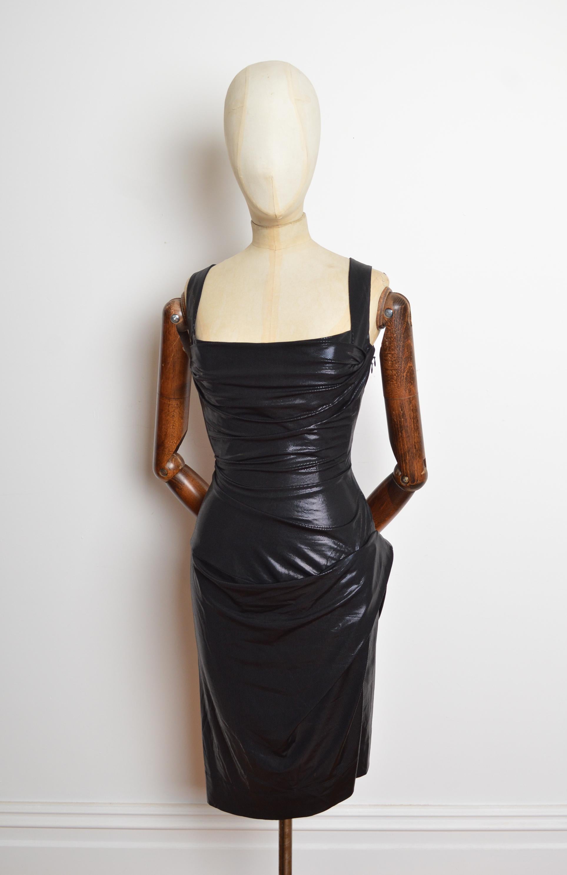 Noir Printemps 2010 - Vivienne Westwood - Robe de cocktail à corset Wet Look noir brillant en vente