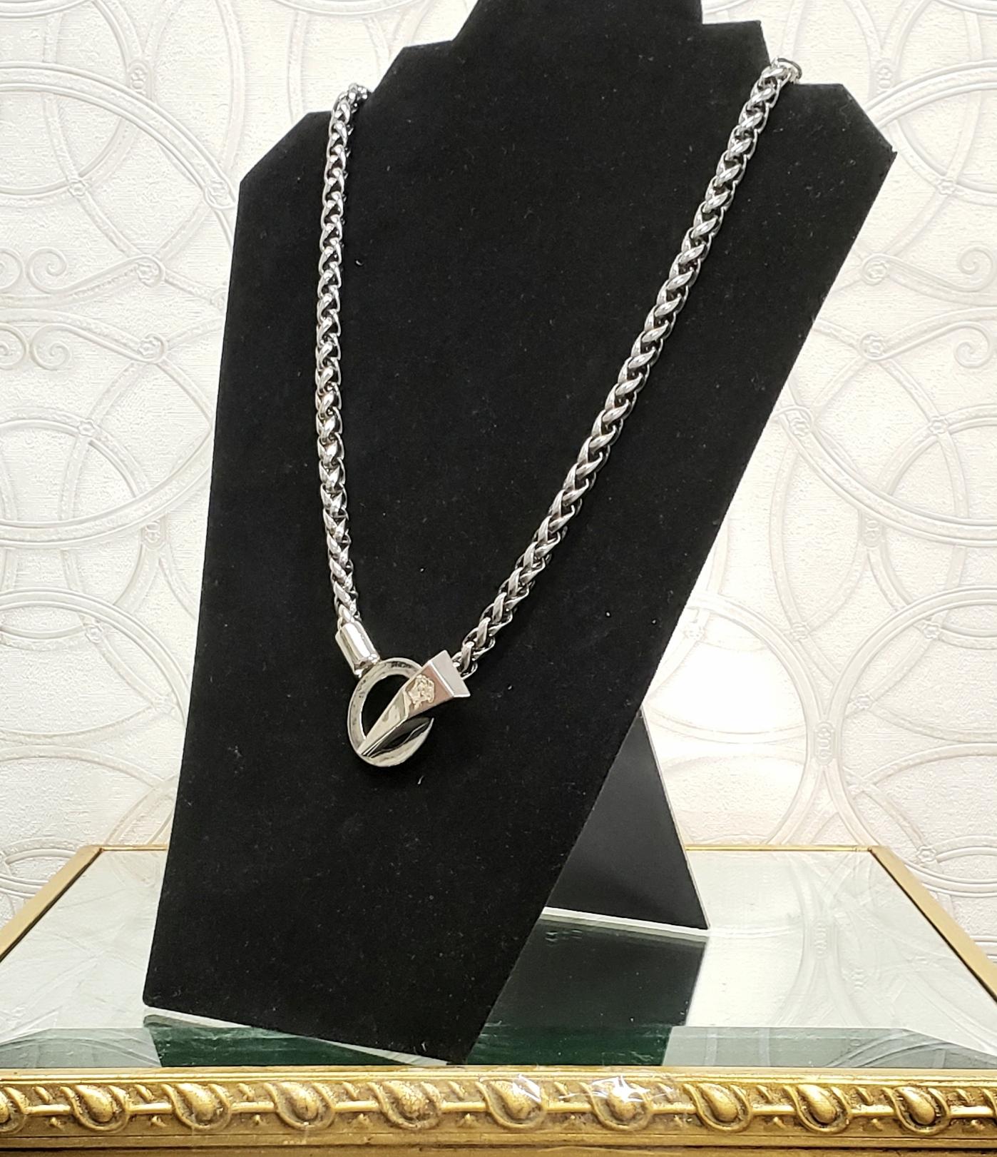 Women's or Men's Spring 2011 L# 16 NEW VERSACE SILVER TONE METAL CHAIN For Sale