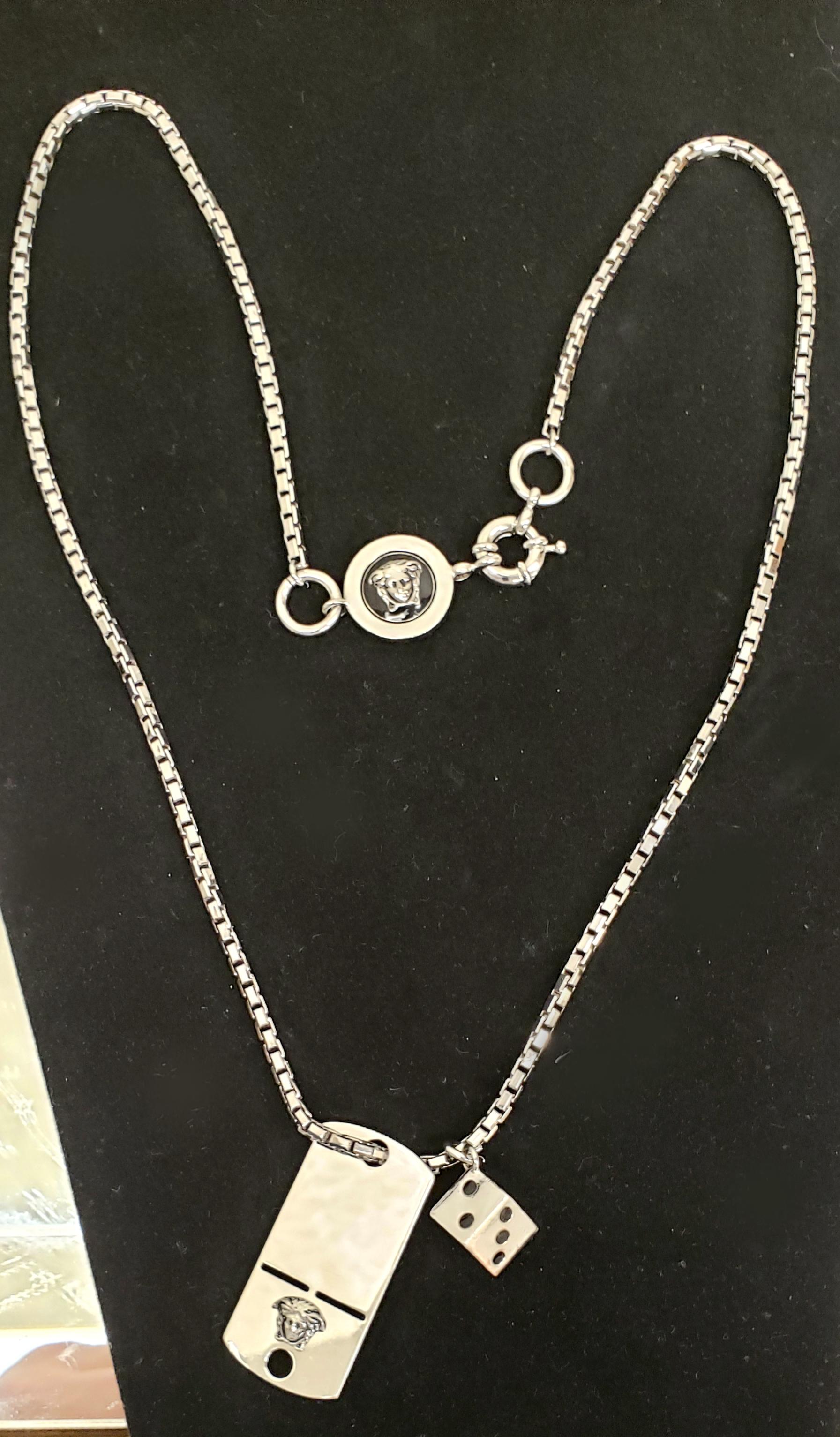 Women's or Men's Spring 2011 L# 44 NEW VERSACE SILVER TONE METAL CHAIN For Sale