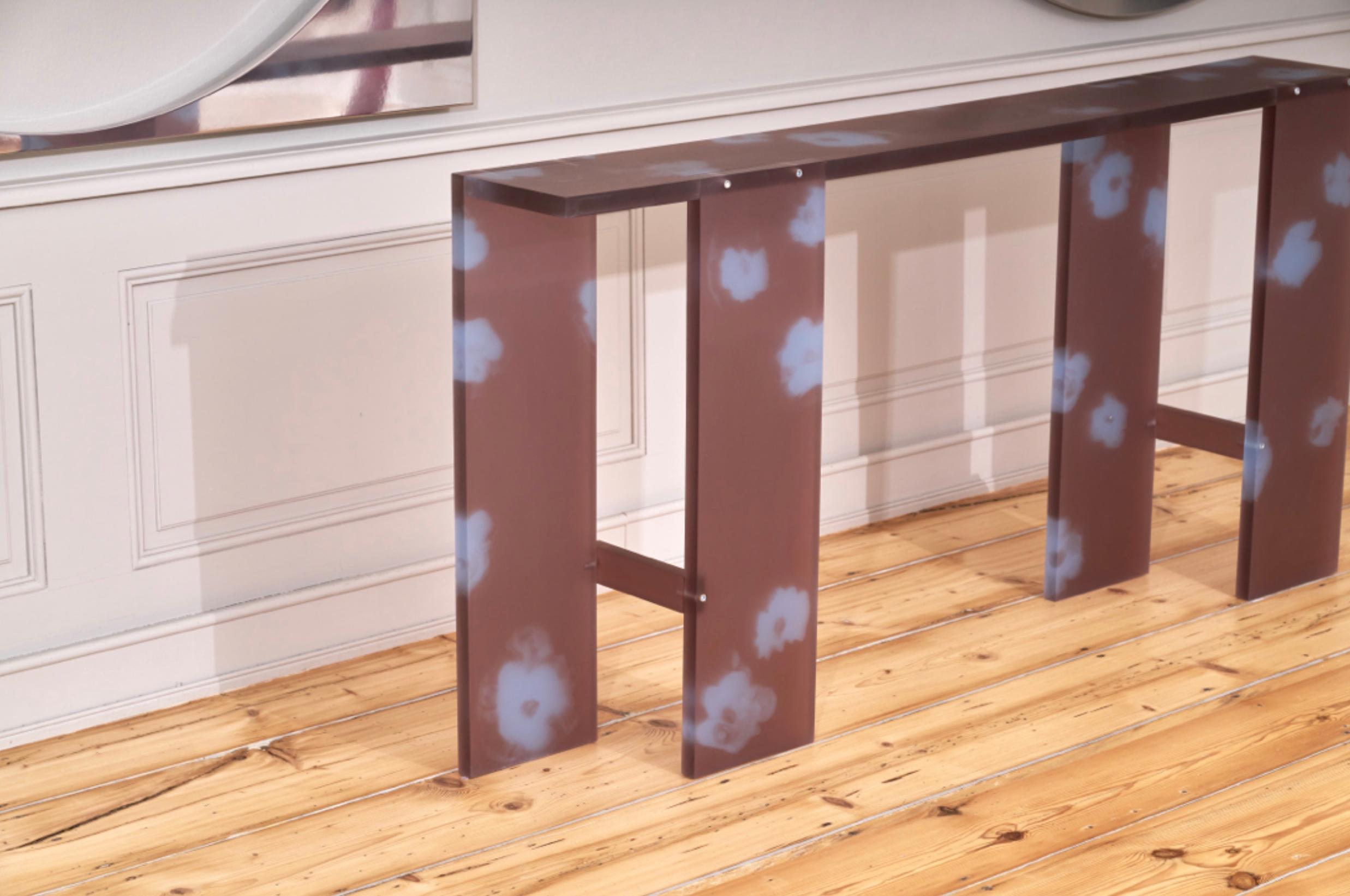 TABLEAU X FOREVER STUDIO 'THE ENTRANCE'
SPRING CONSOLE

MATERIALS: 
Cast resin with integrated pattern. 

ABOUT THE SPRING SERIES: 
The spring console table and mirror’ produced for TABLEAU's show “DOMESTIC PLEASURES”. The mirror is produced with a