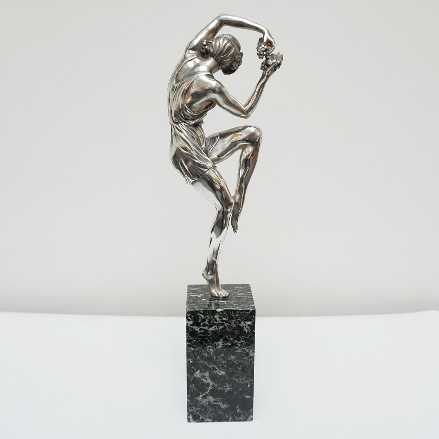 „Spring Dancer“, eine Art-Déco-Bronzefigur von Pierre Le Faguays, Französisch 1925 im Angebot 5