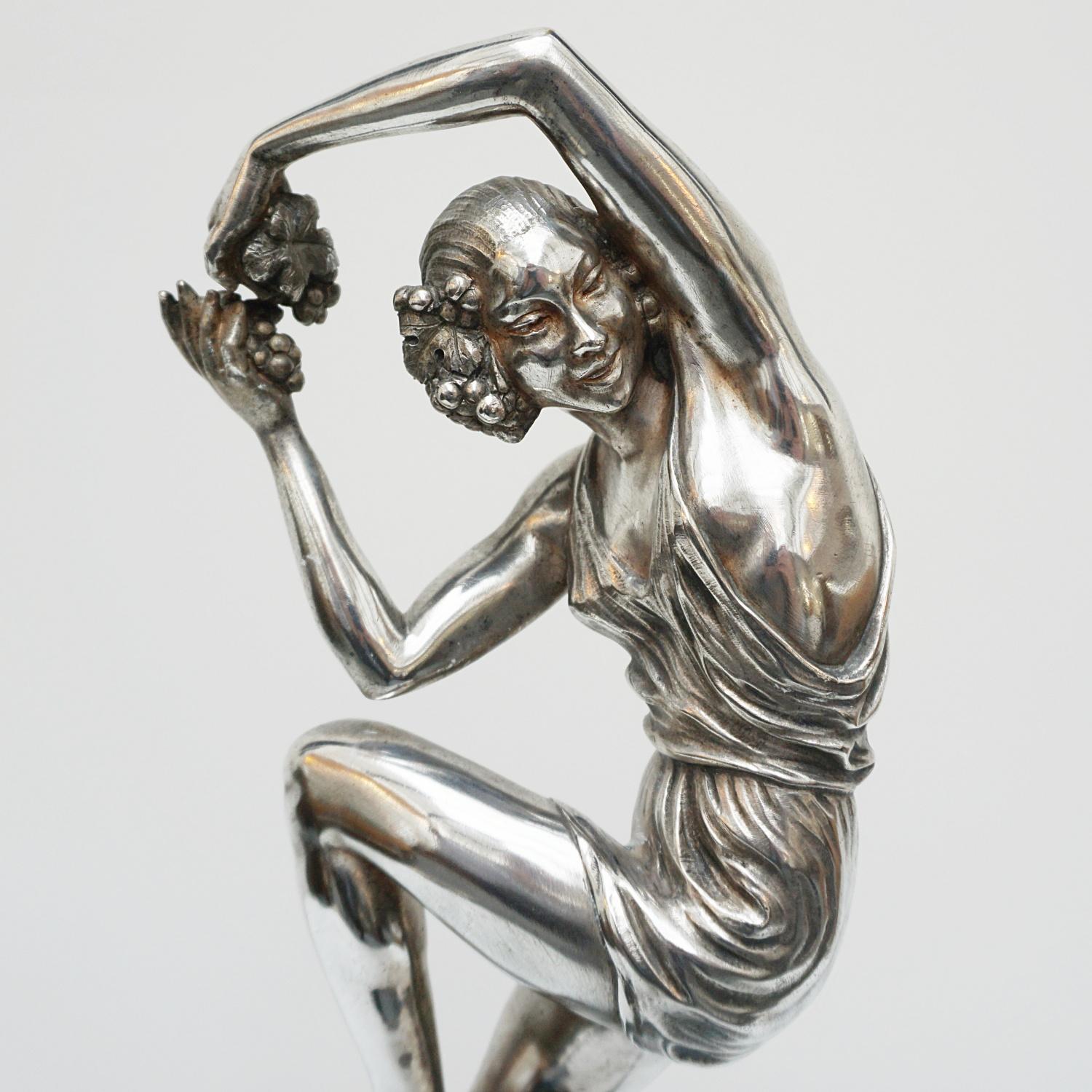 Art déco « Danseuse de printemps », une figure en bronze Art Déco de Pierre Le Faguays, France 1925 en vente