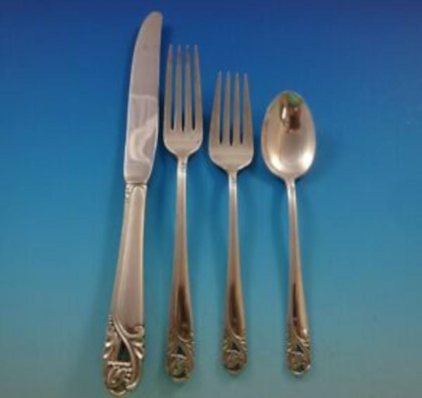 Spring Glory by International Sterling Silver Flatware Service 8 Set 32 Pieces For Sale 1