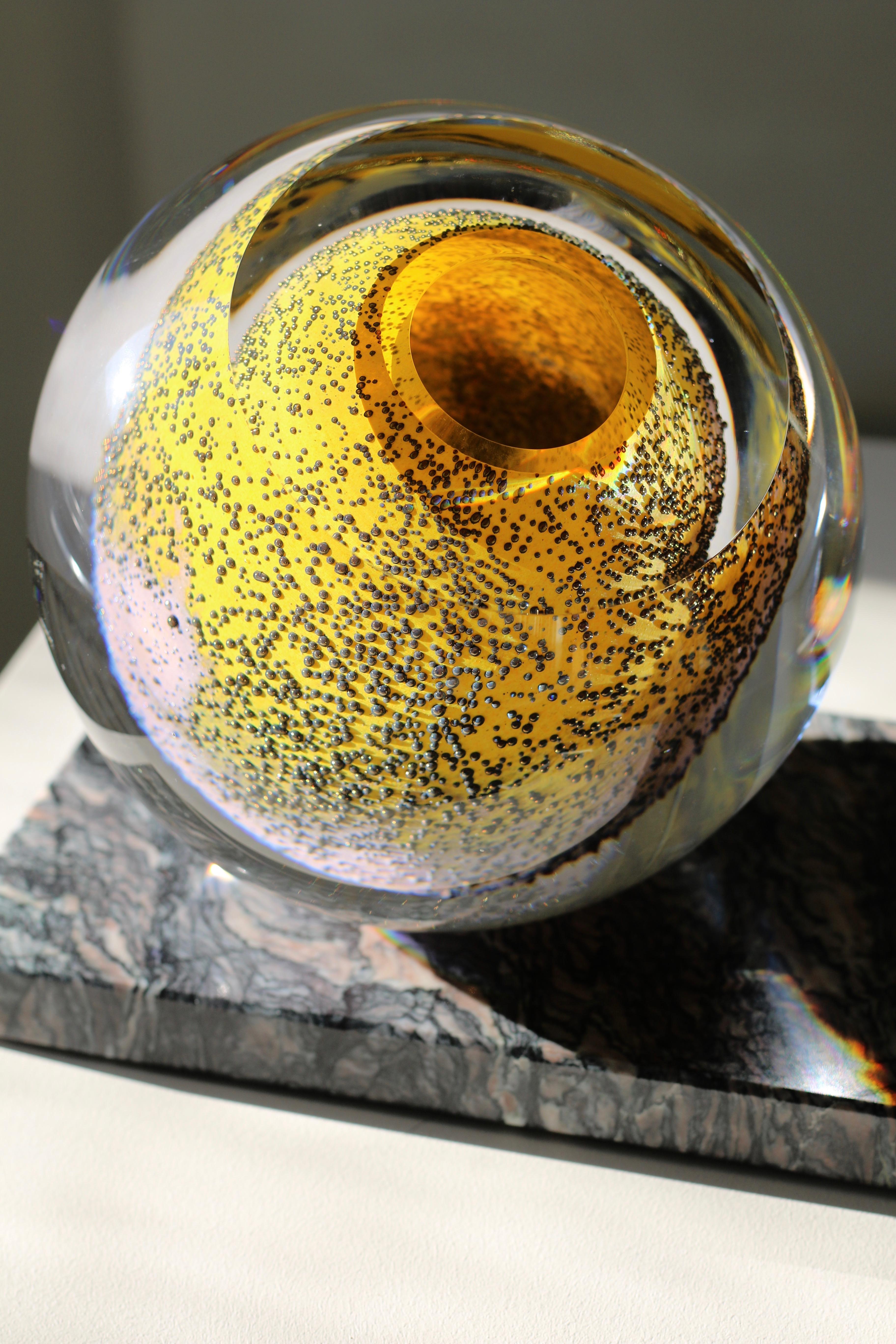 'Spring Poetry' large sculptural vase in mouth blown glass in bright yellow, plum and dawn pink. 
Cipollino Ondulato marble
Handcrafted in top quality, extra clear glass
Unique item, signed

For striking flower arrangements large glass sphere