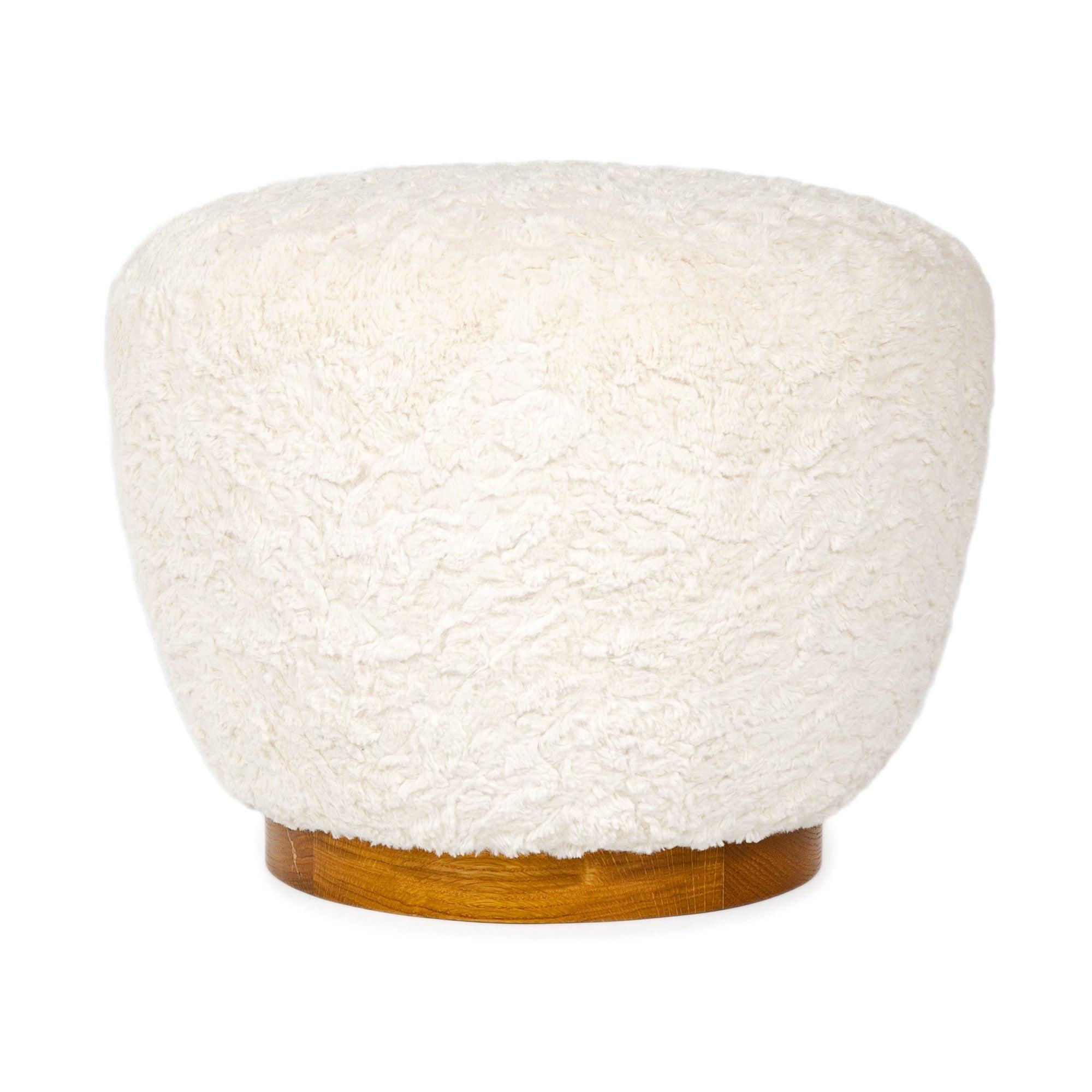Spring Pouf In Excellent Condition For Sale In Sagaponack, NY