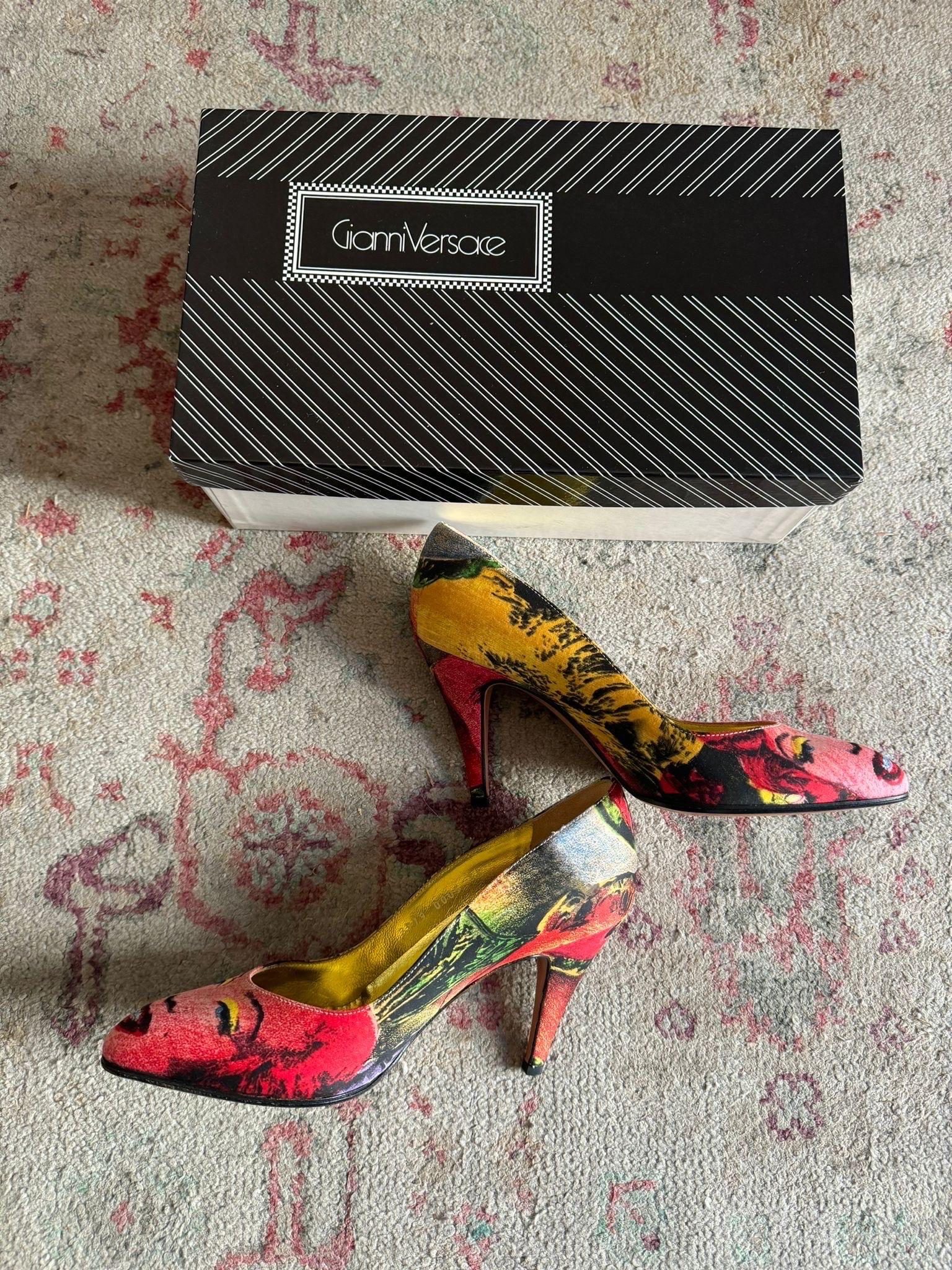 Scarpe primavera estate 1991 Gianni Versace 