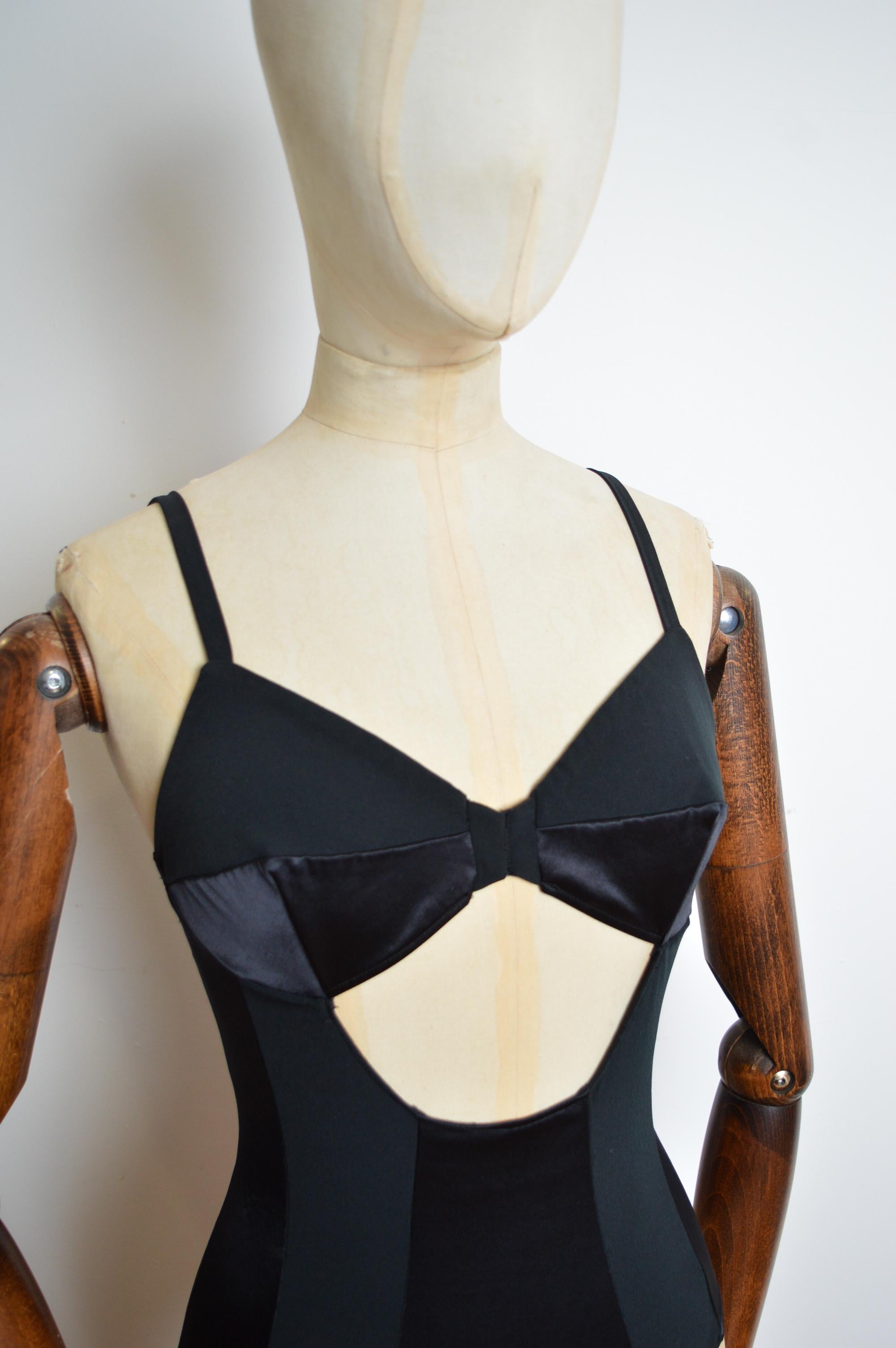 Primavera / Estate 1993 Dolce & Gabbana Corsetto in raso nero - Body suit In condizioni buone in vendita a Sheffield, GB