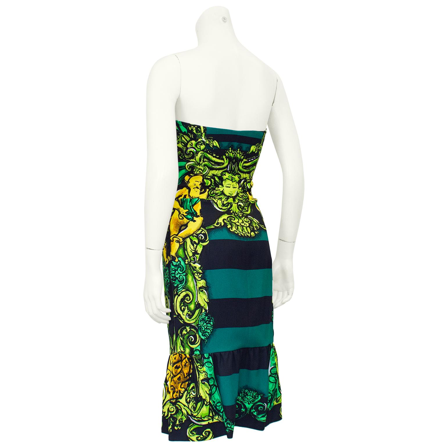  Frühjahr/Sommer 2011 Prada Trägerloses Kleid mit grünen und schwarzen Streifen und Cherubdruck  im Zustand „Gut“ im Angebot in Toronto, Ontario
