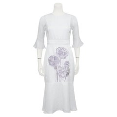Frühjahr/Sommer 2015 Weißes besticktes Kleid aus Seidenjacquard und Chiffon  